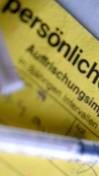 Geht es nach den Medizinern, soll es den Impfpass schon bald in elektronischer Form geben.