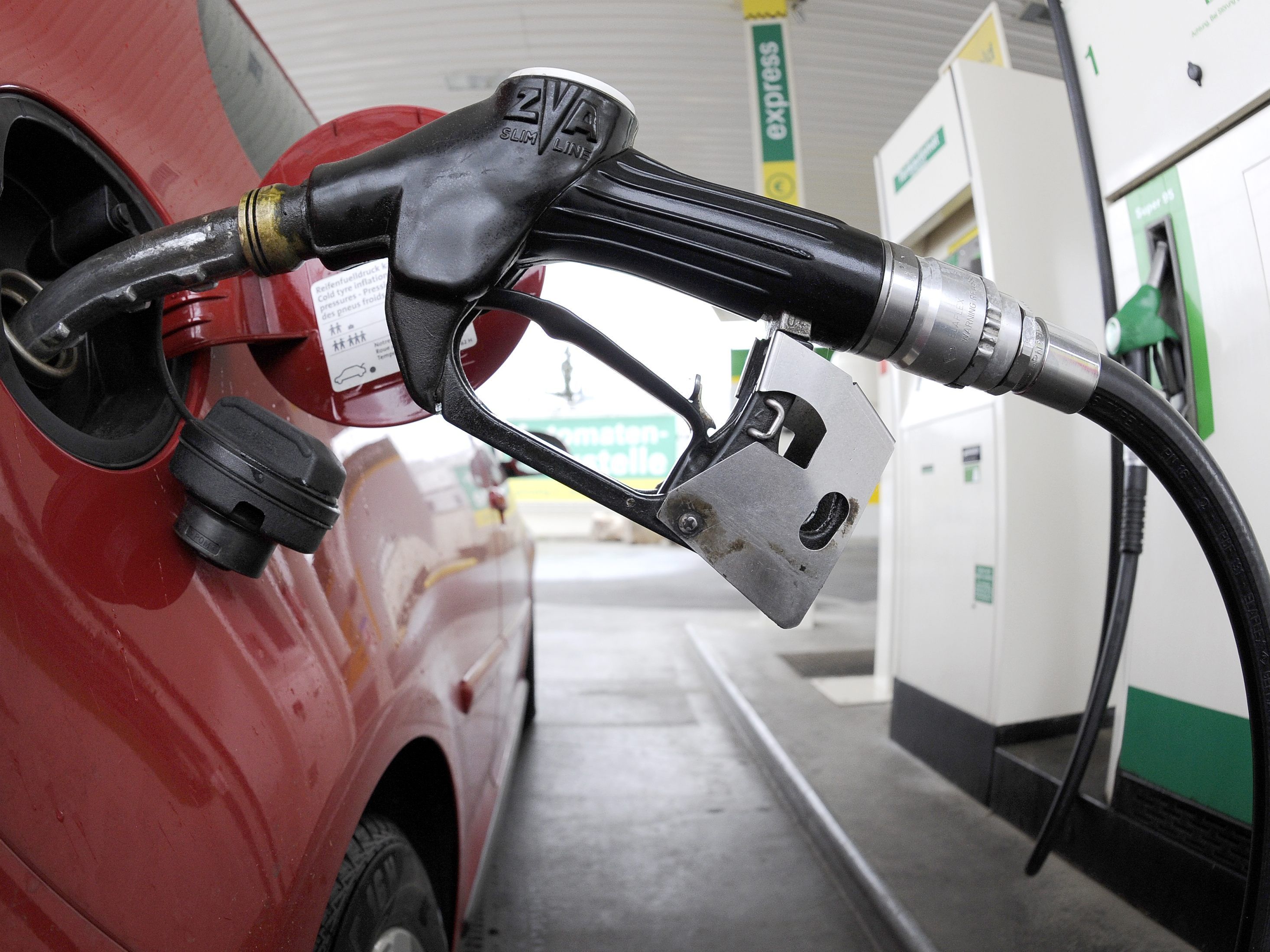 Sinkende Ölpreise drückten die Inflation deutlich.