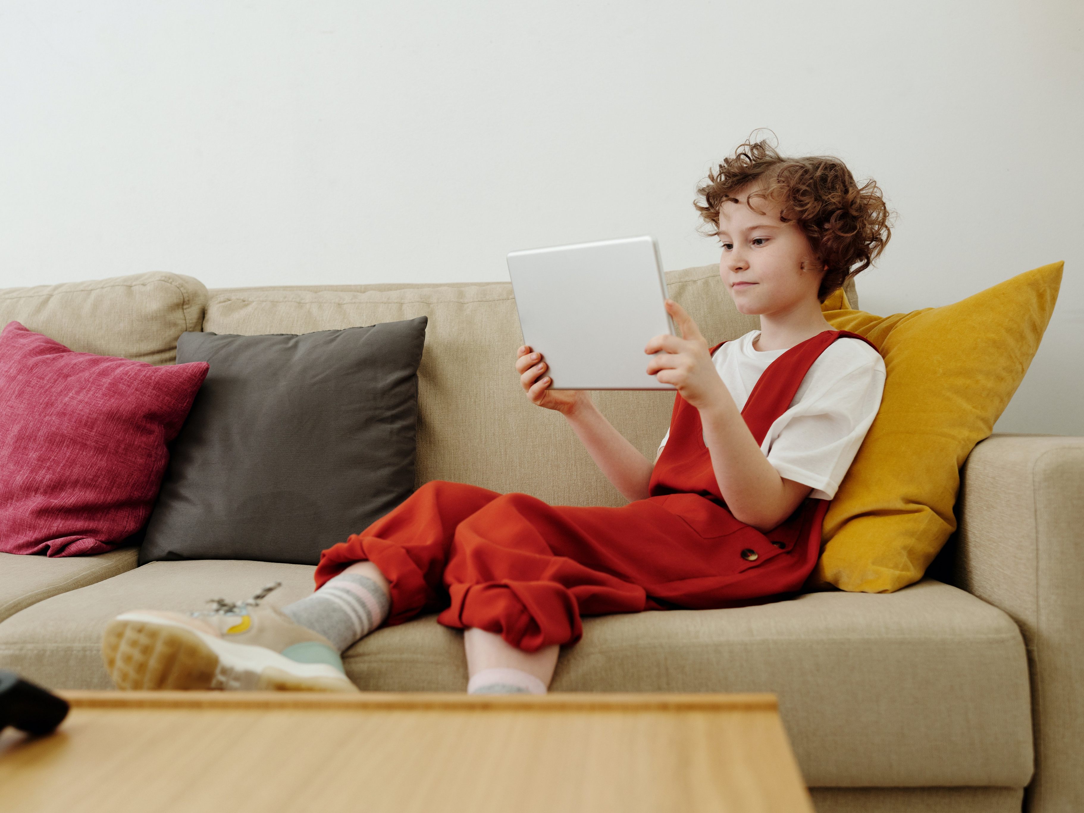 Zuhause Bilderbücher digital lesen ist mit der App Polylino derzeit gratis möglich Zuhause Bilderbücher digital lesen ist mit der App Polylino derzeit gratis möglich
