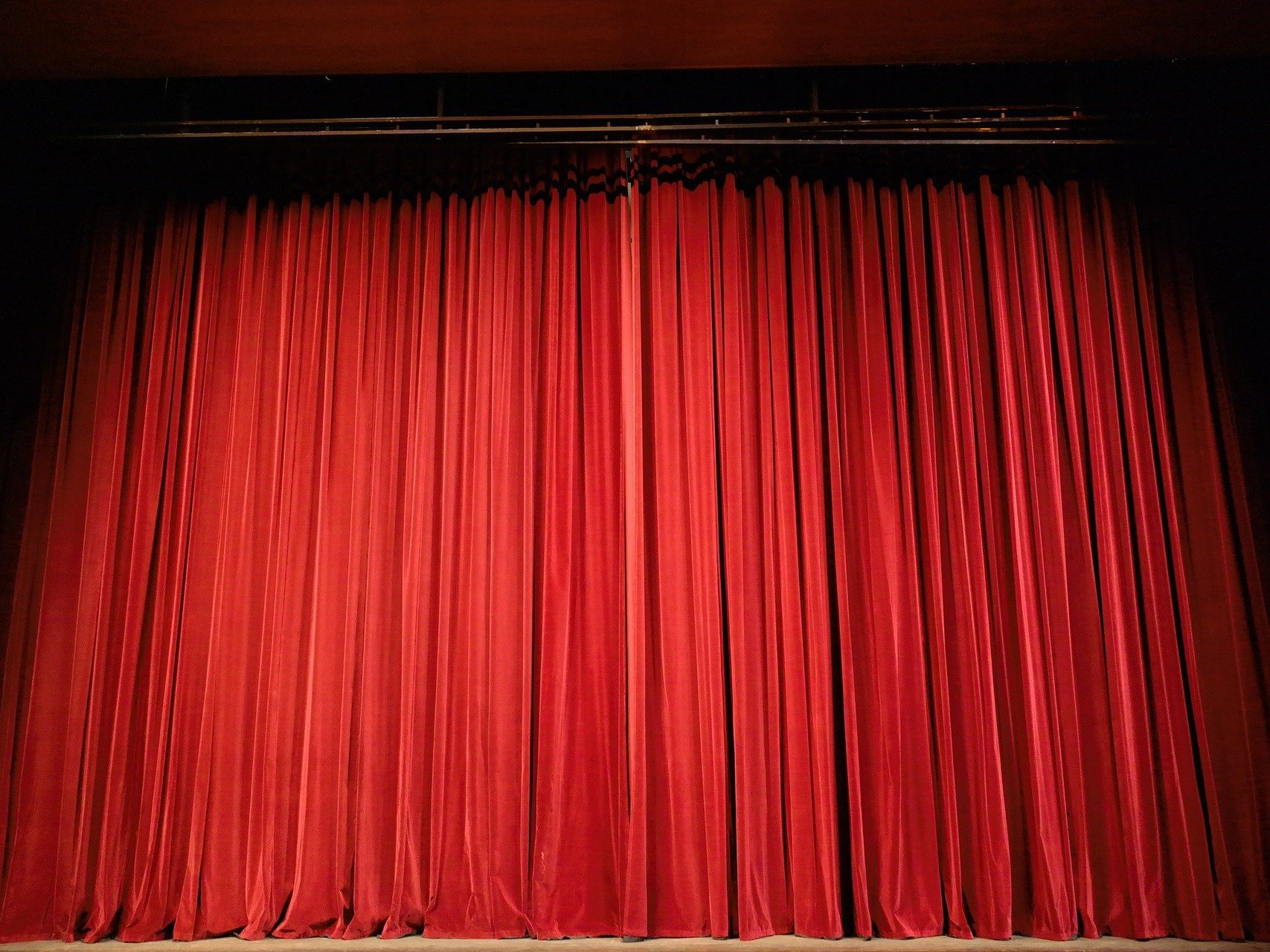 "Vorhang auf!" wird es in den heimischen Theatern voraussichtlich nicht so bald heißen können "Vorhang auf!" wird es in den heimischen Theatern voraussichtlich nicht so bald heißen können