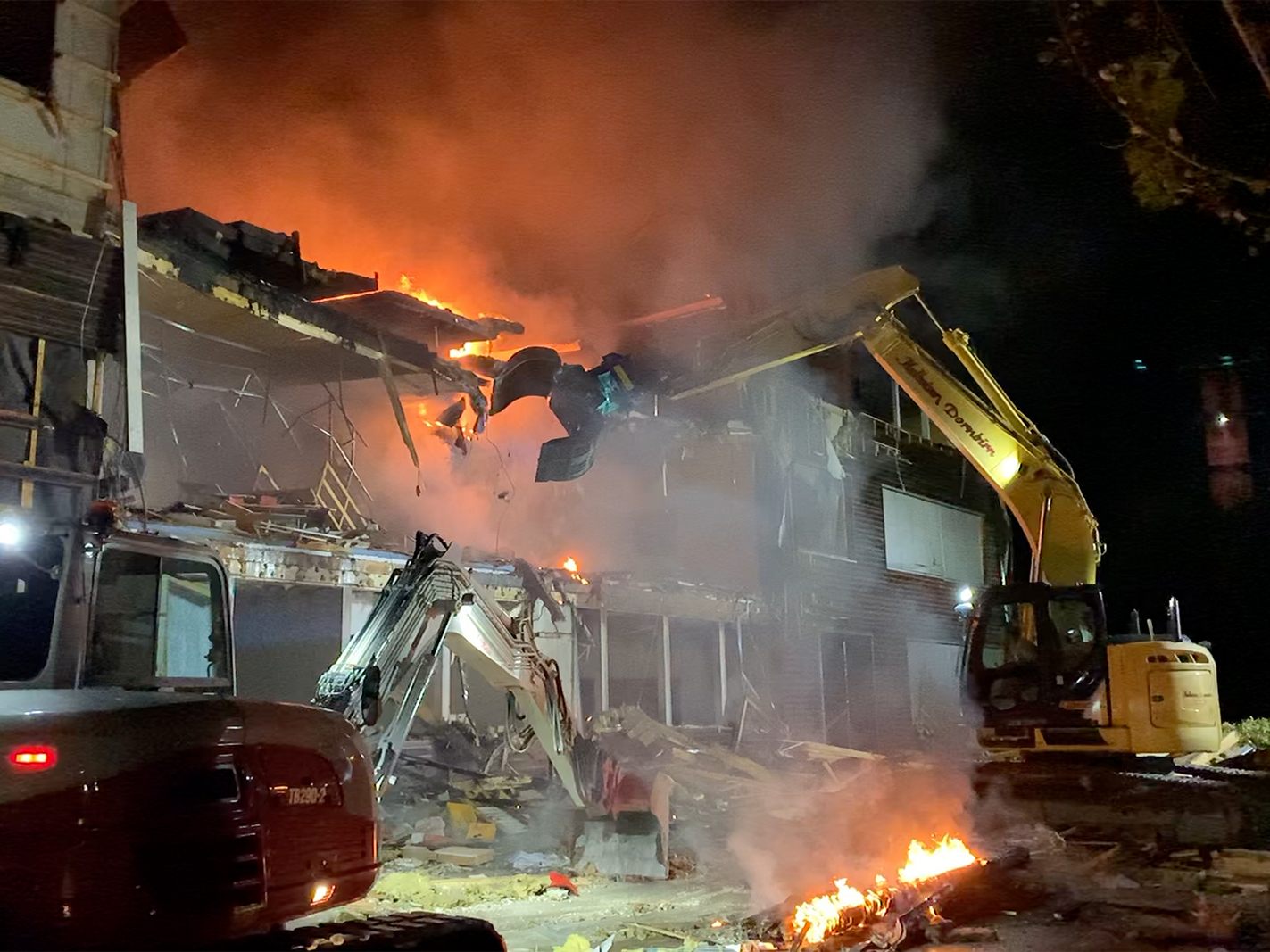 Großeinsatz bei der Explosion der Ausweichschule Fischbach.