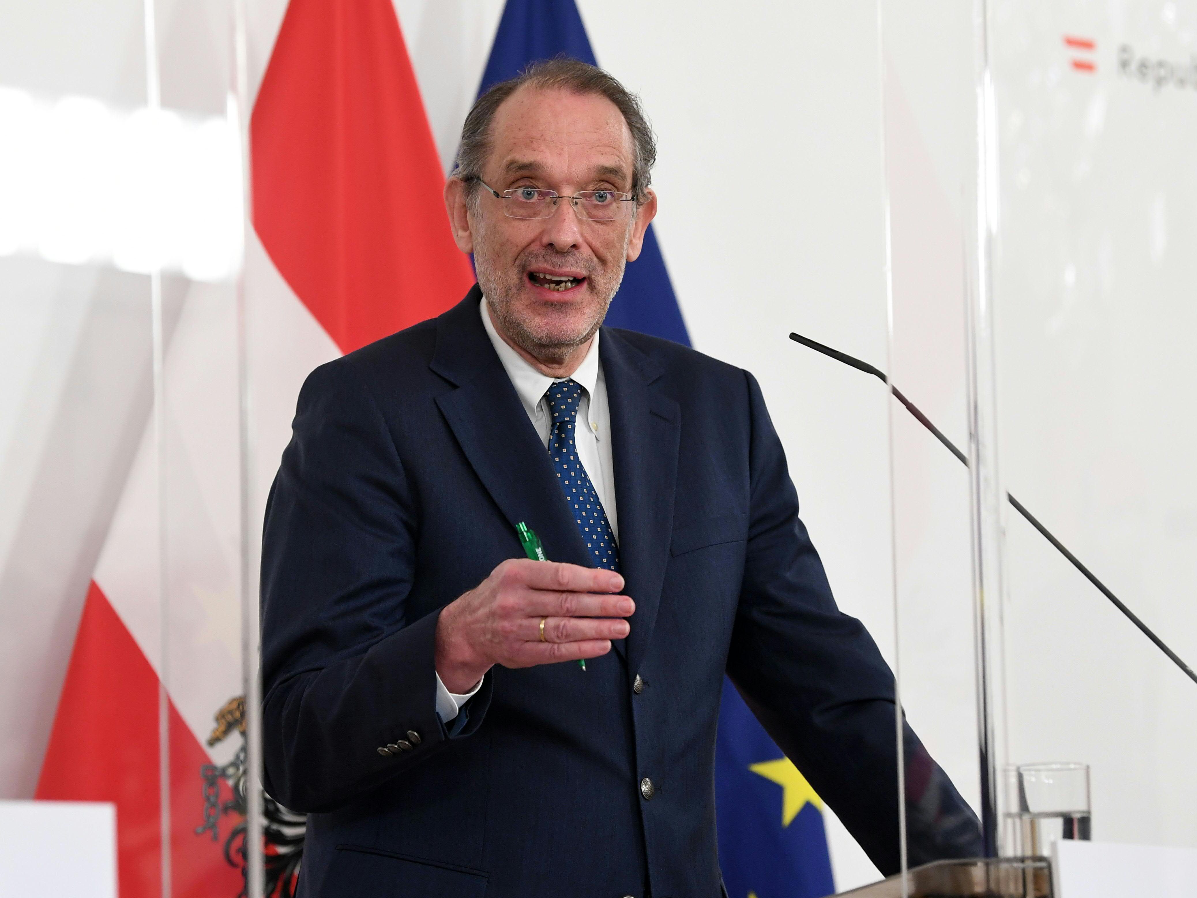 Pressekonferenz zu Selbsttest an Schulen mit Bildungsminister Faßmann. Pressekonferenz zu Selbsttest an Schulen mit Bildungsminister Faßmann.