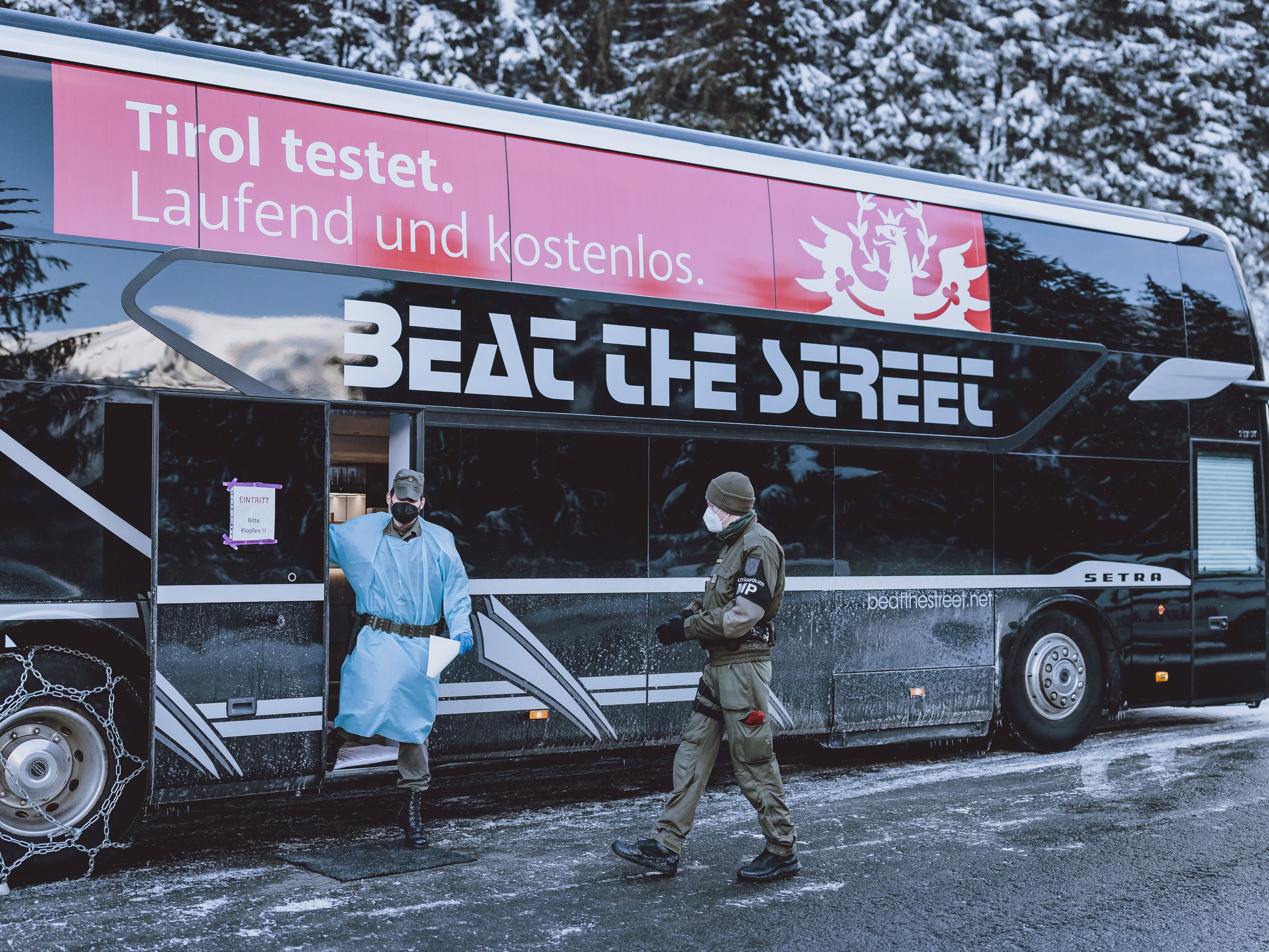 Tirol: 949 Menschen derzeit mit dem Coronavirus infizier Tirol: 949 Menschen derzeit mit dem Coronavirus infizier