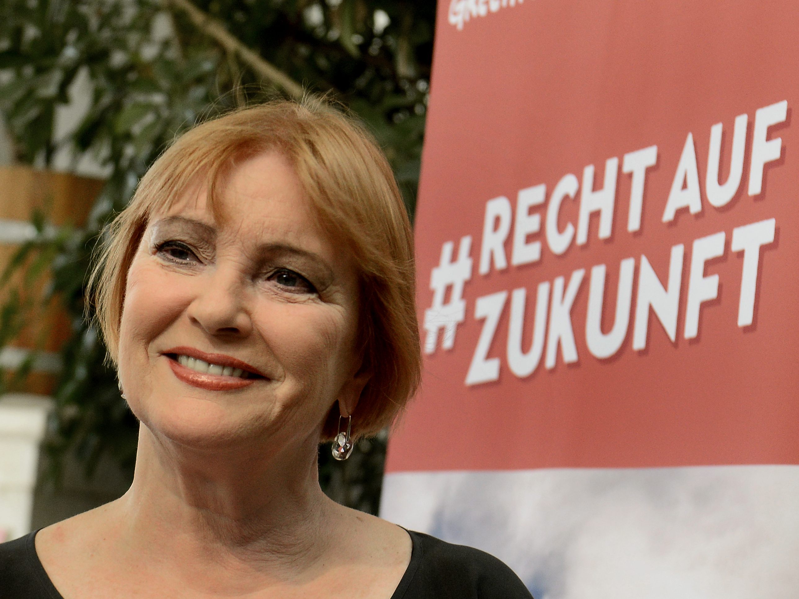 Chris Lohner bekam wüste Hasspostings, als sie bekannt gab, dass sie schwer an dem Coronavirus erkrankt ist. Chris Lohner bekam wüste Hasspostings, als sie bekannt gab, dass sie schwer an dem Coronavirus erkrankt ist.