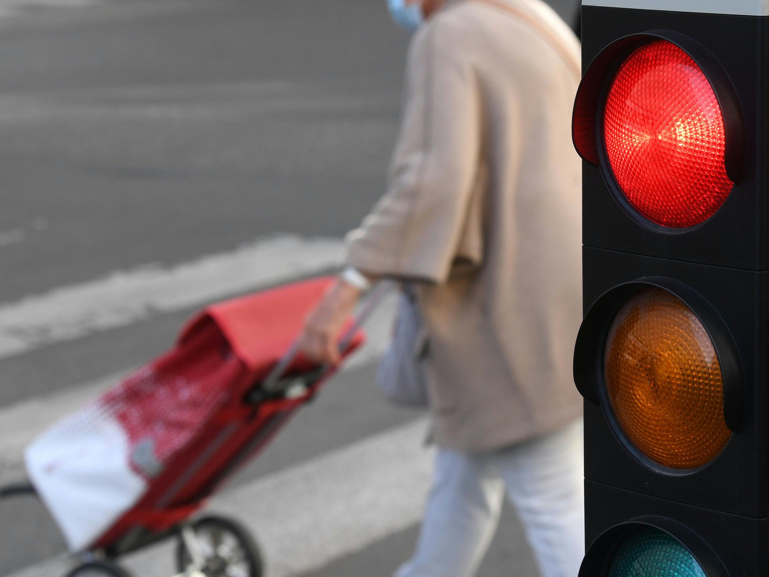 Die Ampel-Kommission setzte Wien wieder in die rote Zone. Die Ampel-Kommission setzte Wien wieder in die rote Zone.