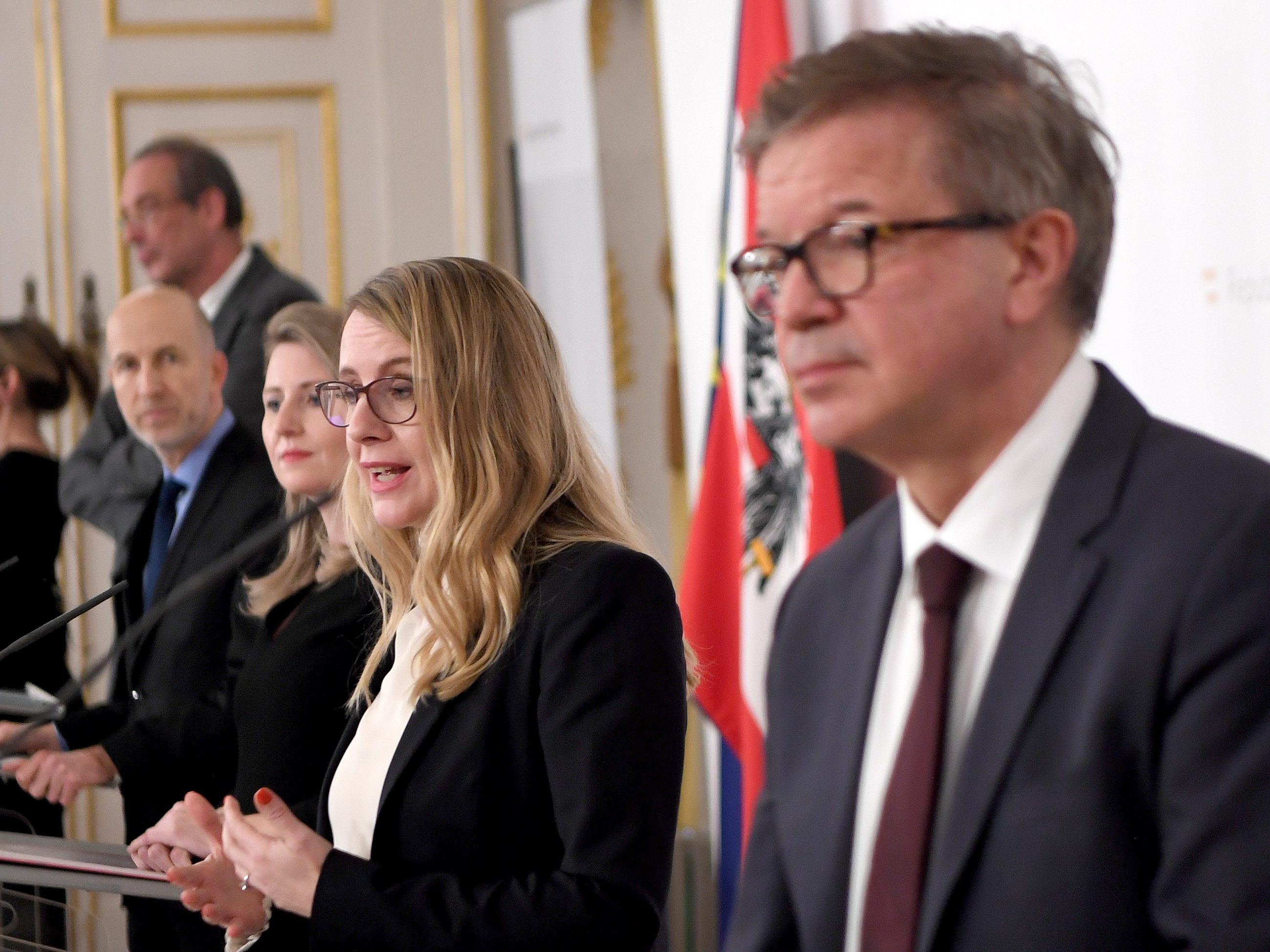 "Taskforce für Jugendbeschäftigung" der Bundesregierung absolvierte Treffen.