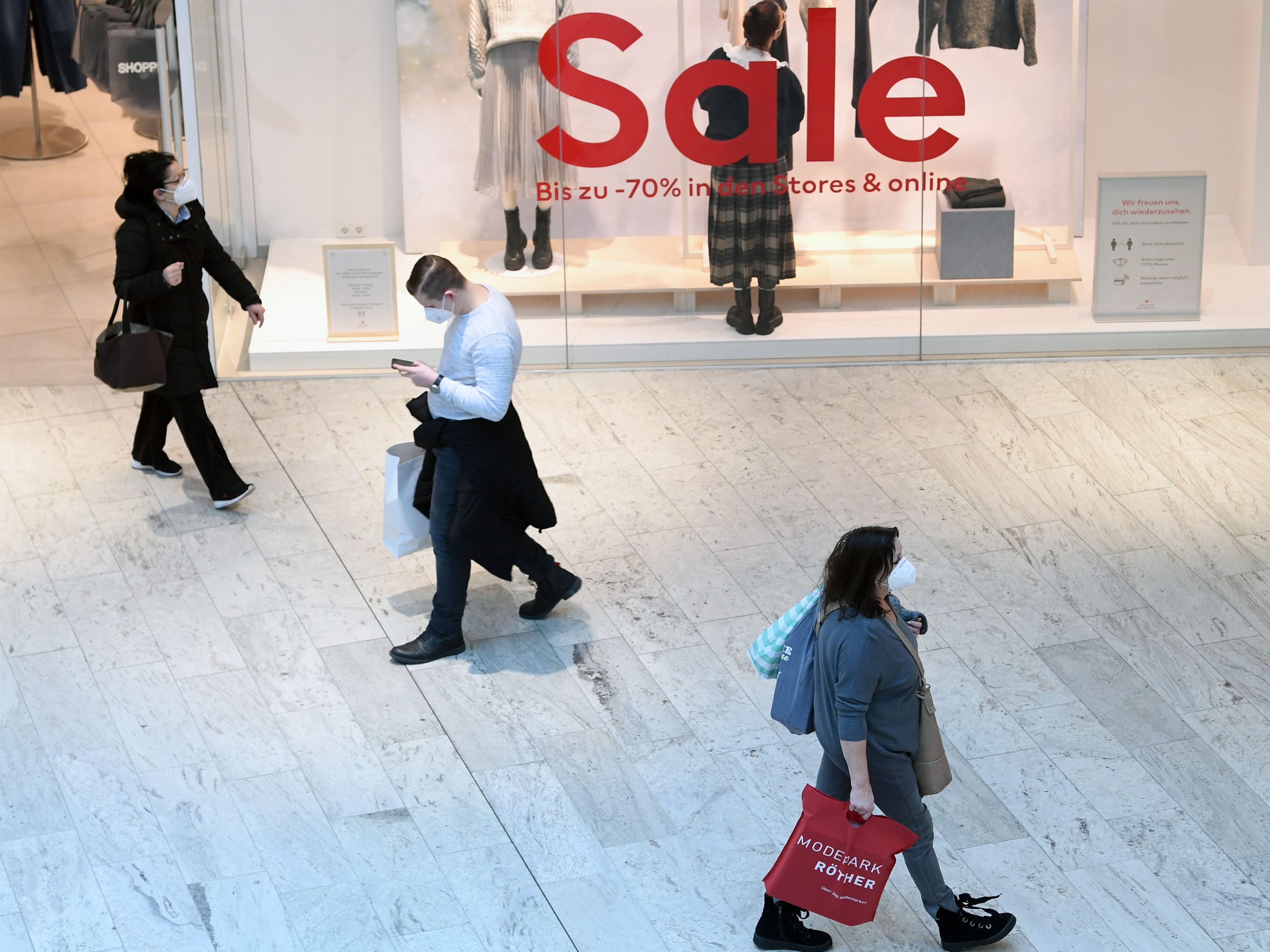 Öffnung des Handels: 20.000 Arbeitslose wieder in Beschäftigung.