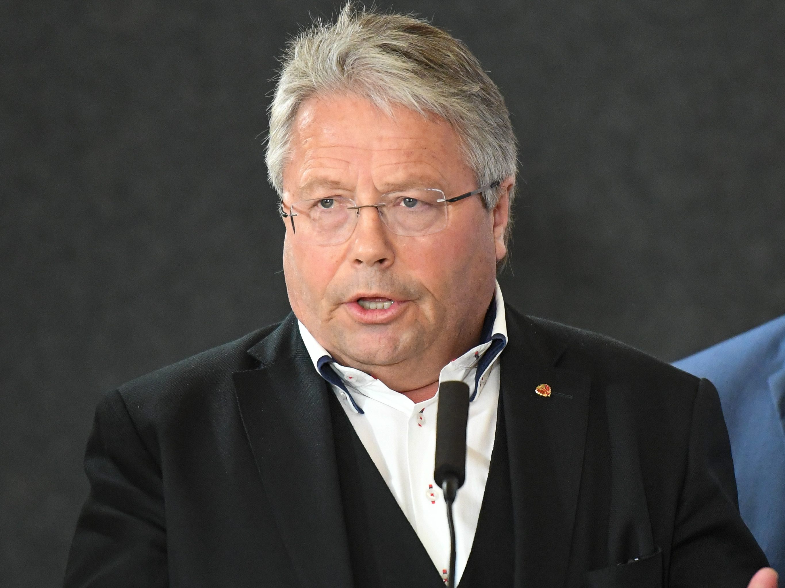 Die Situation müsse Ende Februar neu bewertet werden, so Franz Hörl (ÖVP) Die Situation müsse Ende Februar neu bewertet werden, so Franz Hörl (ÖVP)