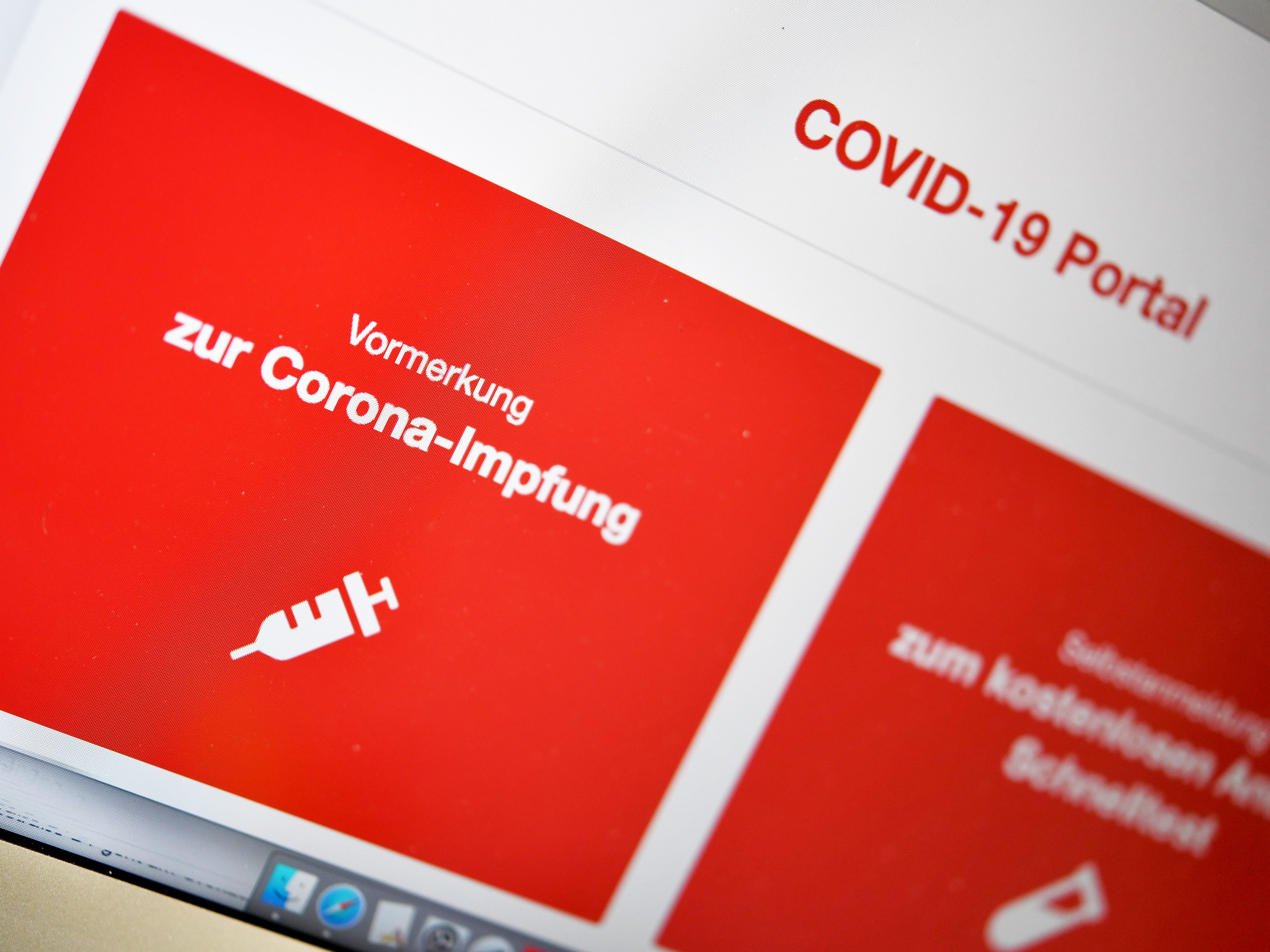 Anmeldung für Corona-Impfung in NÖ: Nach eineinhalb Stunden noch 4.000 bis 5.000 verfügbar. Anmeldung für Corona-Impfung in NÖ: Nach eineinhalb Stunden noch 4.000 bis 5.000 verfügbar.