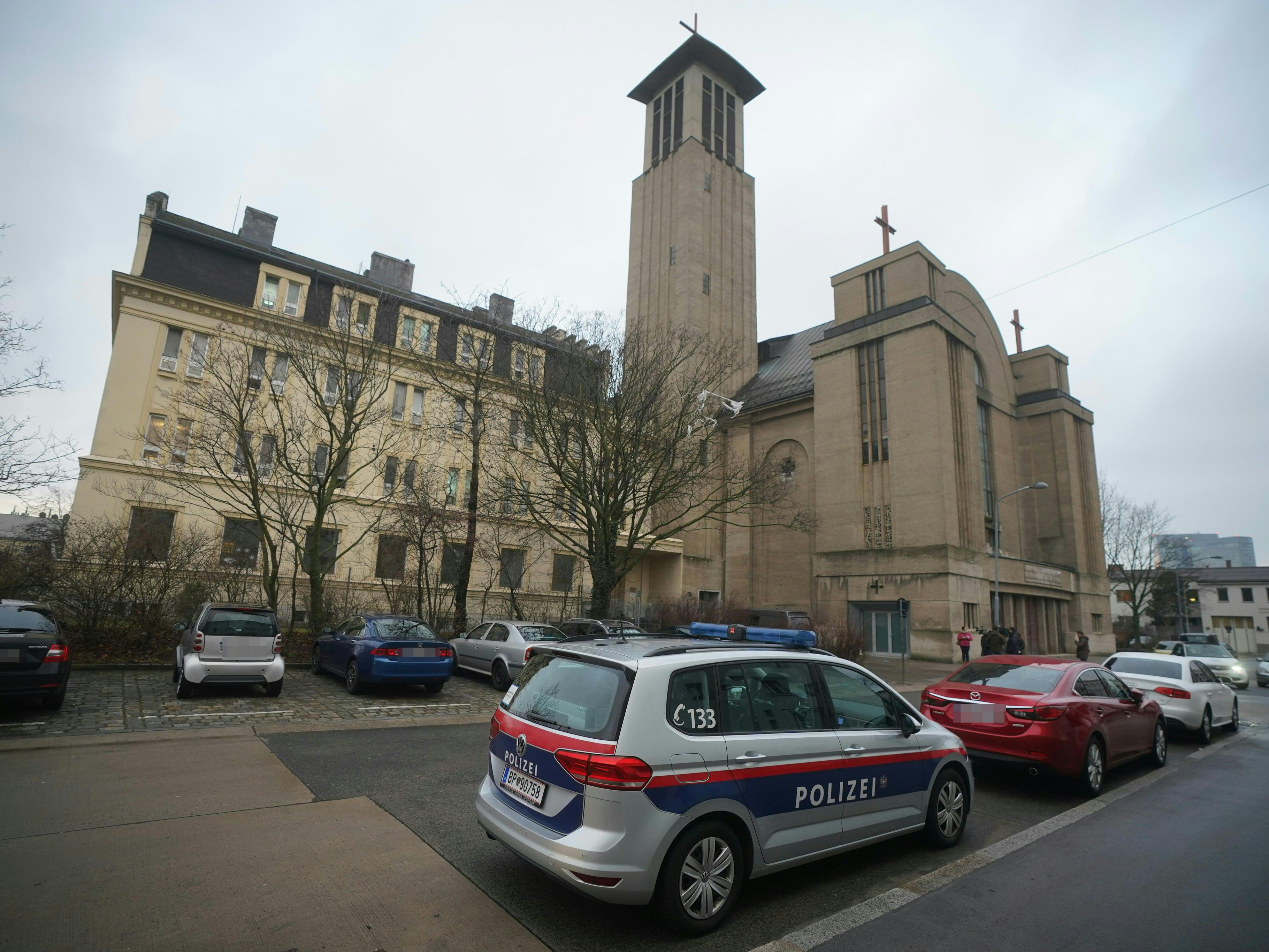 In Wien-Favoriten wurde eine Frau erstochen. In Wien-Favoriten wurde eine Frau erstochen.
