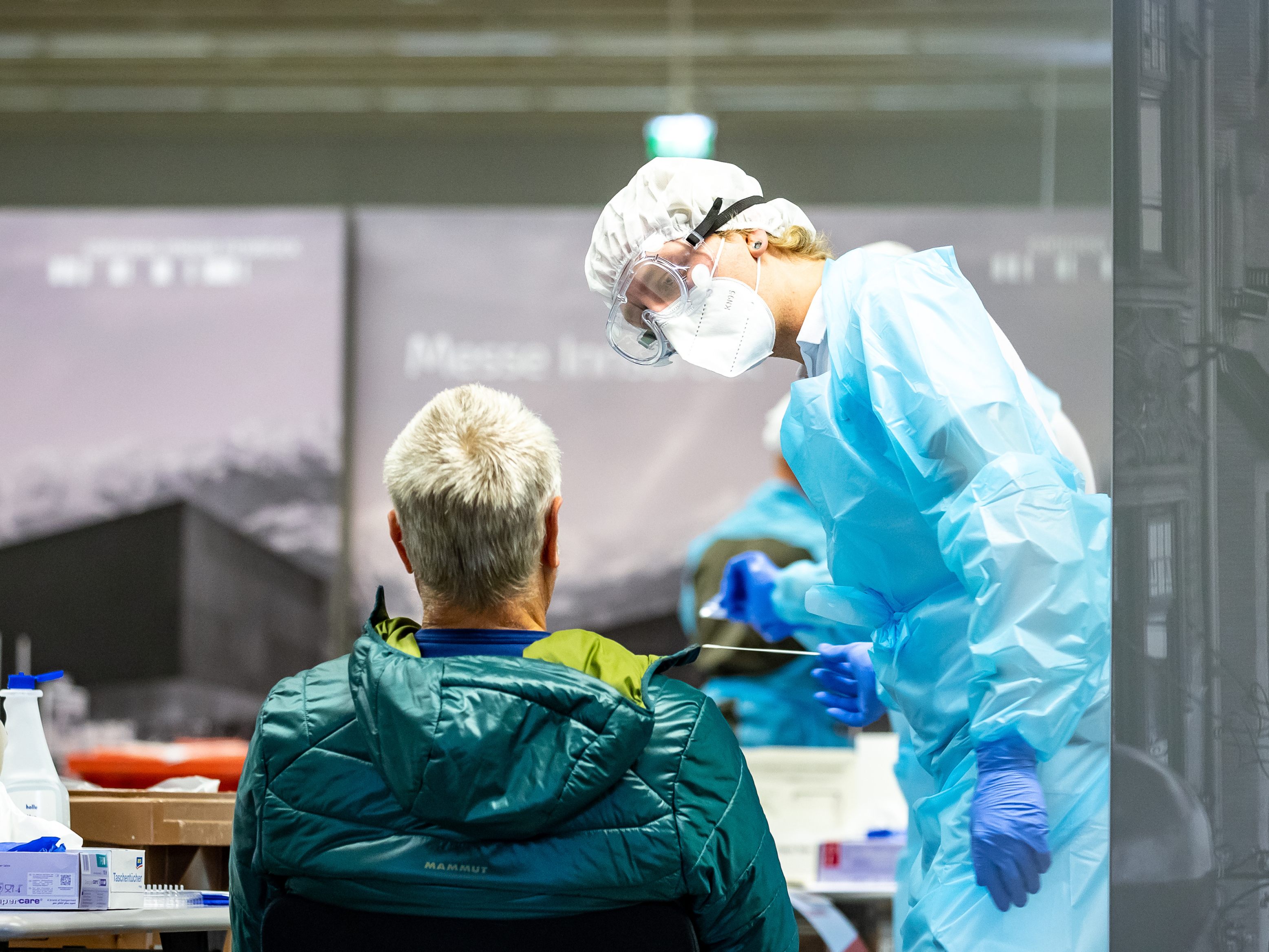 Am Dienstag gab es in Österreich 1.427 bestätigte Coronavirus-Neuinfektionen. Am Dienstag gab es in Österreich 1.427 bestätigte Coronavirus-Neuinfektionen.