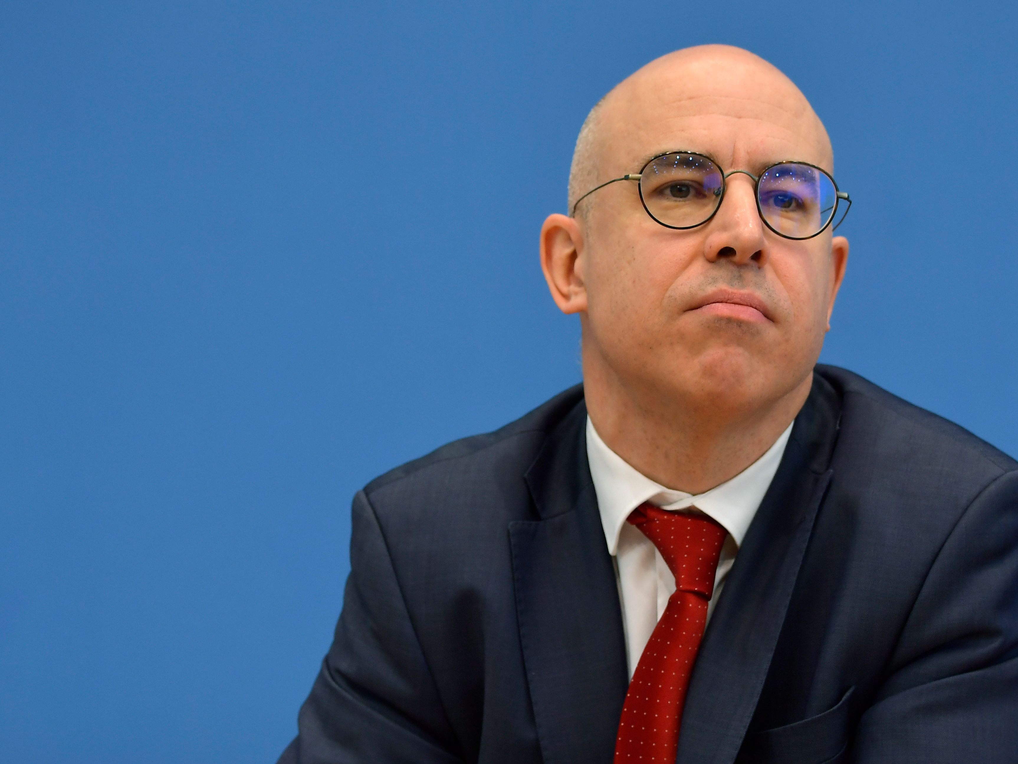 Laut Felbermayr müsse man sich auf eine lang anhaltende Arbeitslosigkeit einstellen. Laut Felbermayr müsse man sich auf eine lang anhaltende Arbeitslosigkeit einstellen.