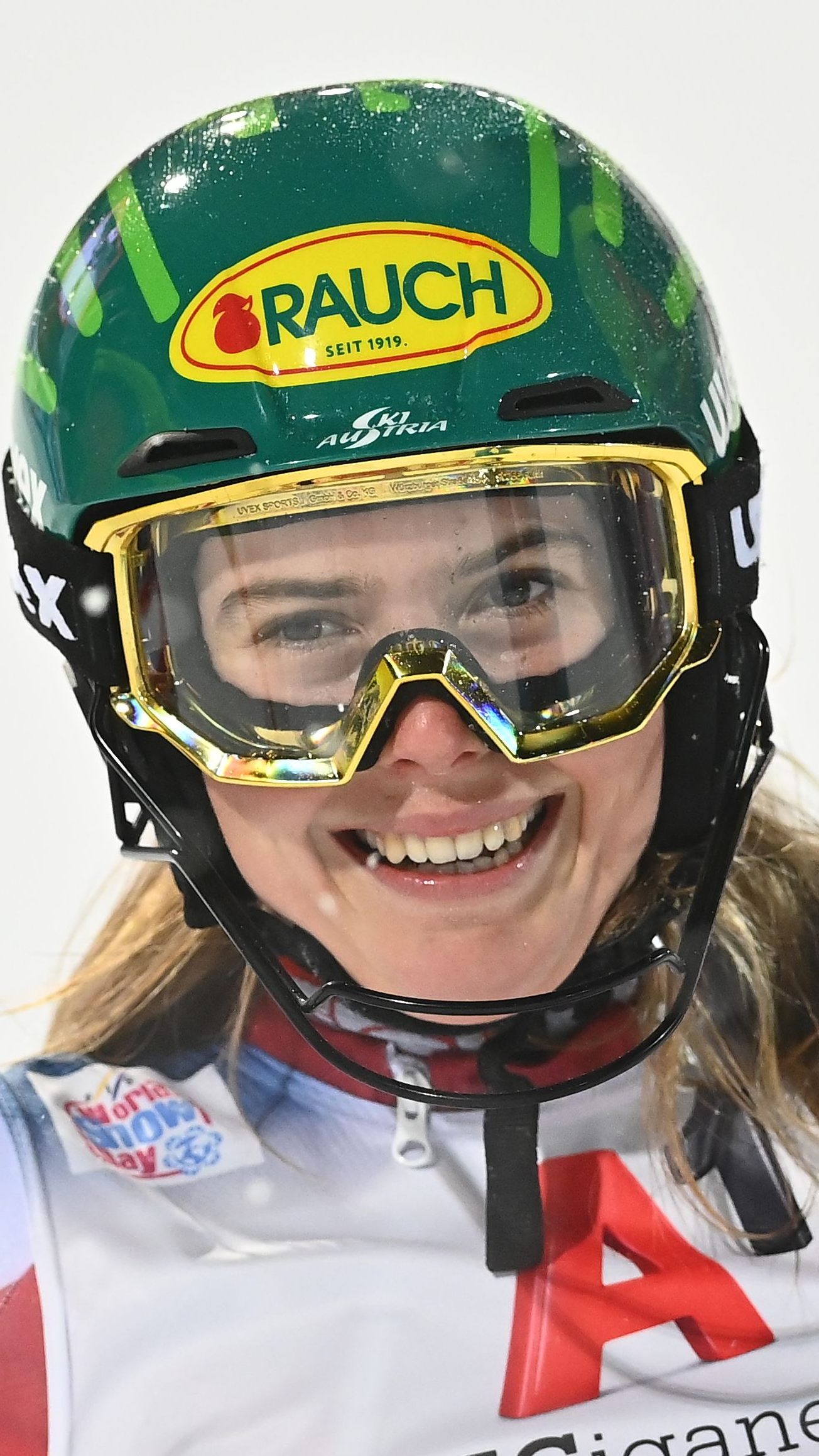 Katharina Liensberger steht bei der Ski-WM im Finale des Parallel-Bewerbs.
