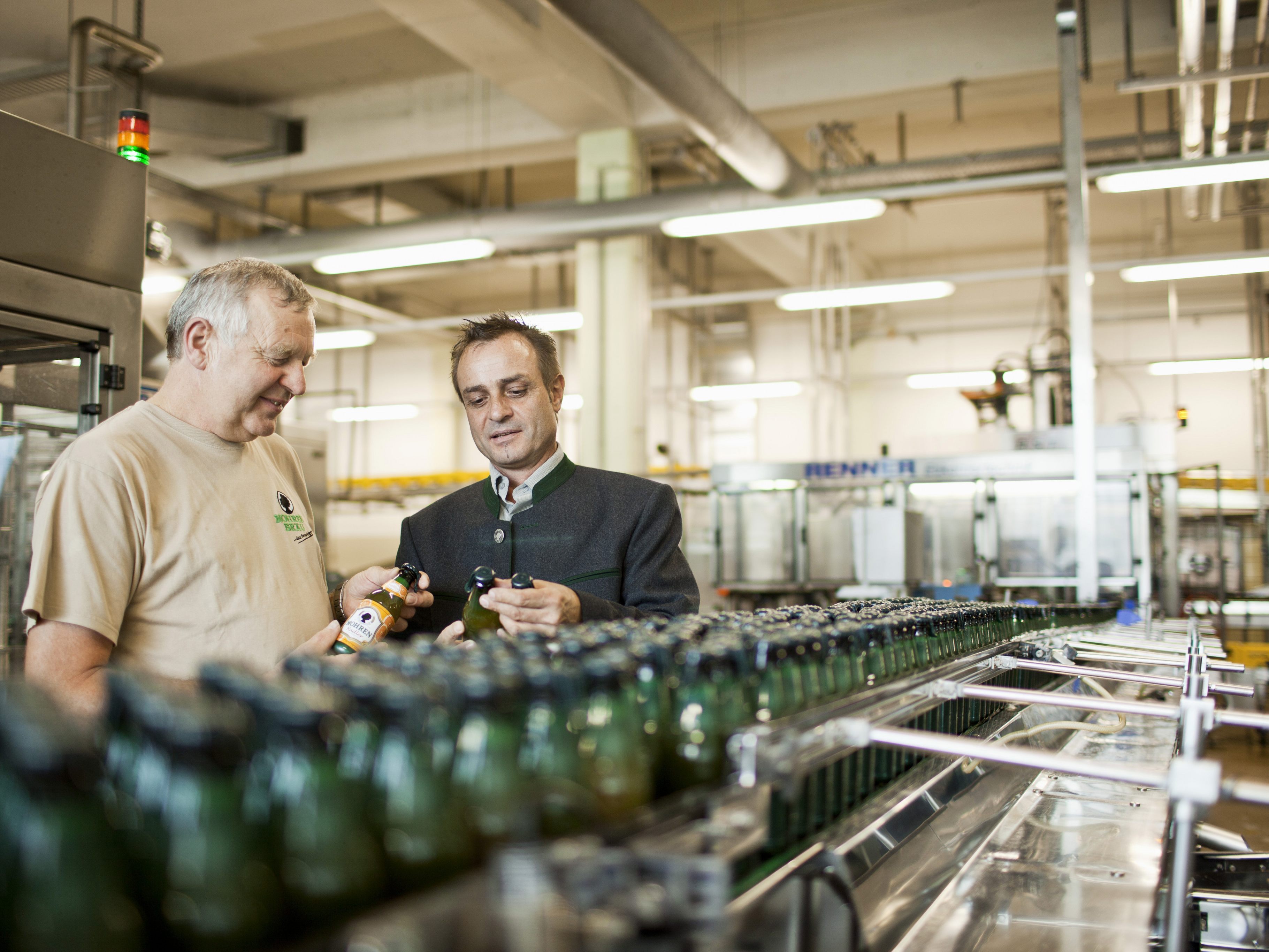 Nach über 20 Jahren nimmt die Mohrenbrauerei PET-Flaschen aus dem Sortiment. Nach über 20 Jahren nimmt die Mohrenbrauerei PET-Flaschen aus dem Sortiment.