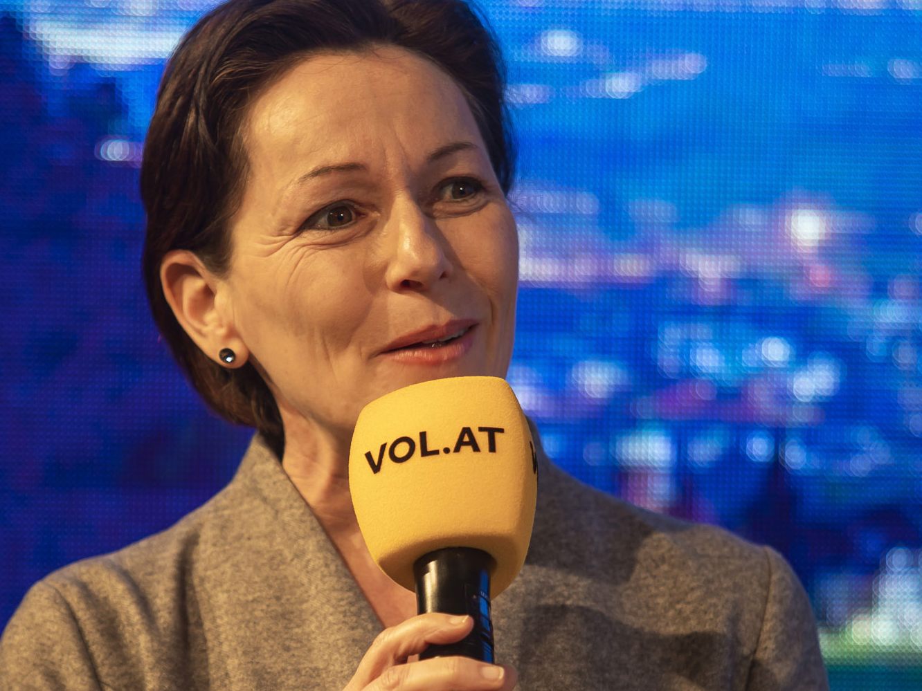 Landesrätin Martina Rüscher zufrieden mit der Impfaktion an diesem Wochenende. (Archivbild: "Vorarlberg Live" vom 12.Jänner) Landesrätin Martina Rüscher zufrieden mit der Impfaktion an diesem Wochenende. (Archivbild: "Vorarlberg Live" vom 12.Jänner)