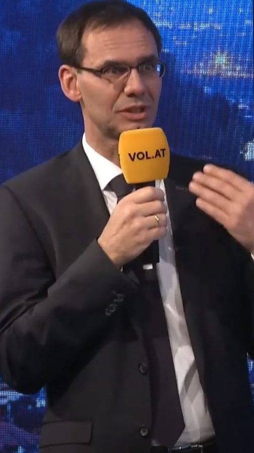 LH Markus Wallner bei "Vorarlberg Live" am Montag zu den Grenzkontrollen.