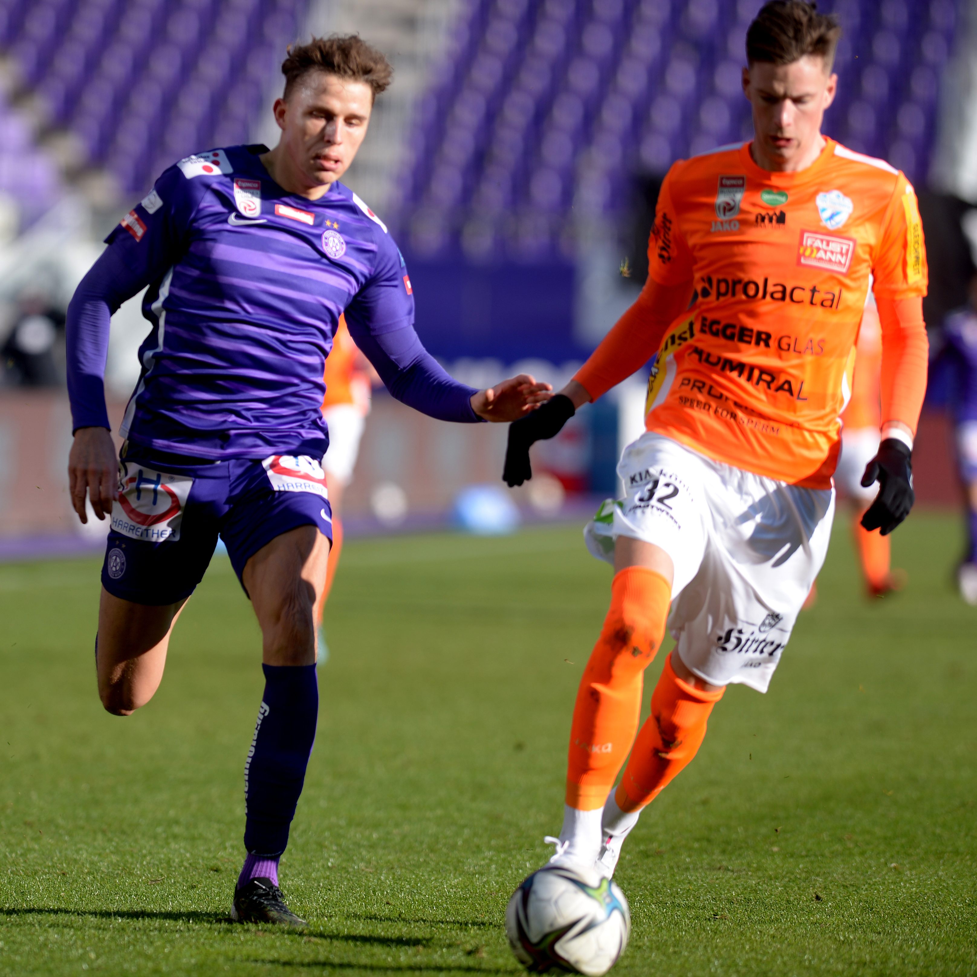 Dorfkick in der Bundesliga.