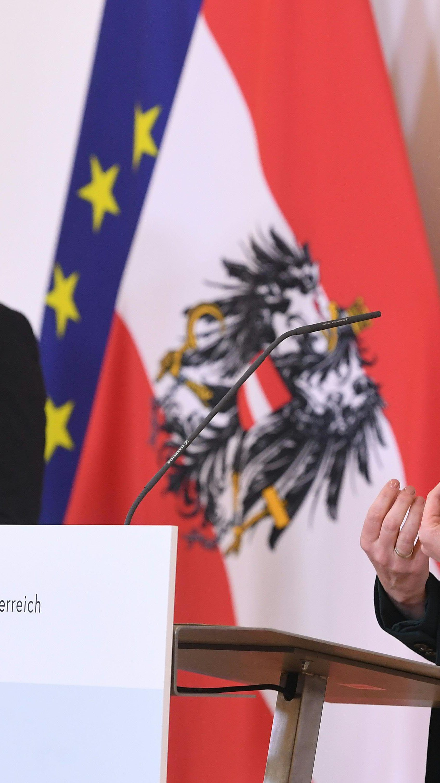 Finanzmiinster Blümel und Infrastrukturministerin Gewessler sind verschiedener Meinungen.