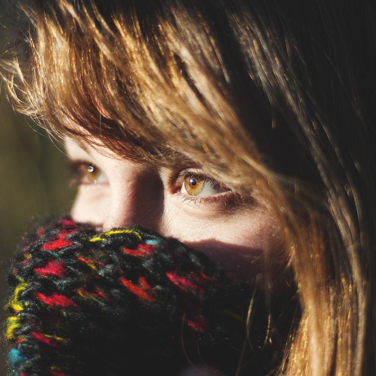 Frauen haben aus verschiedenen Gründen ein anderes Kälteempfinden als Männer.