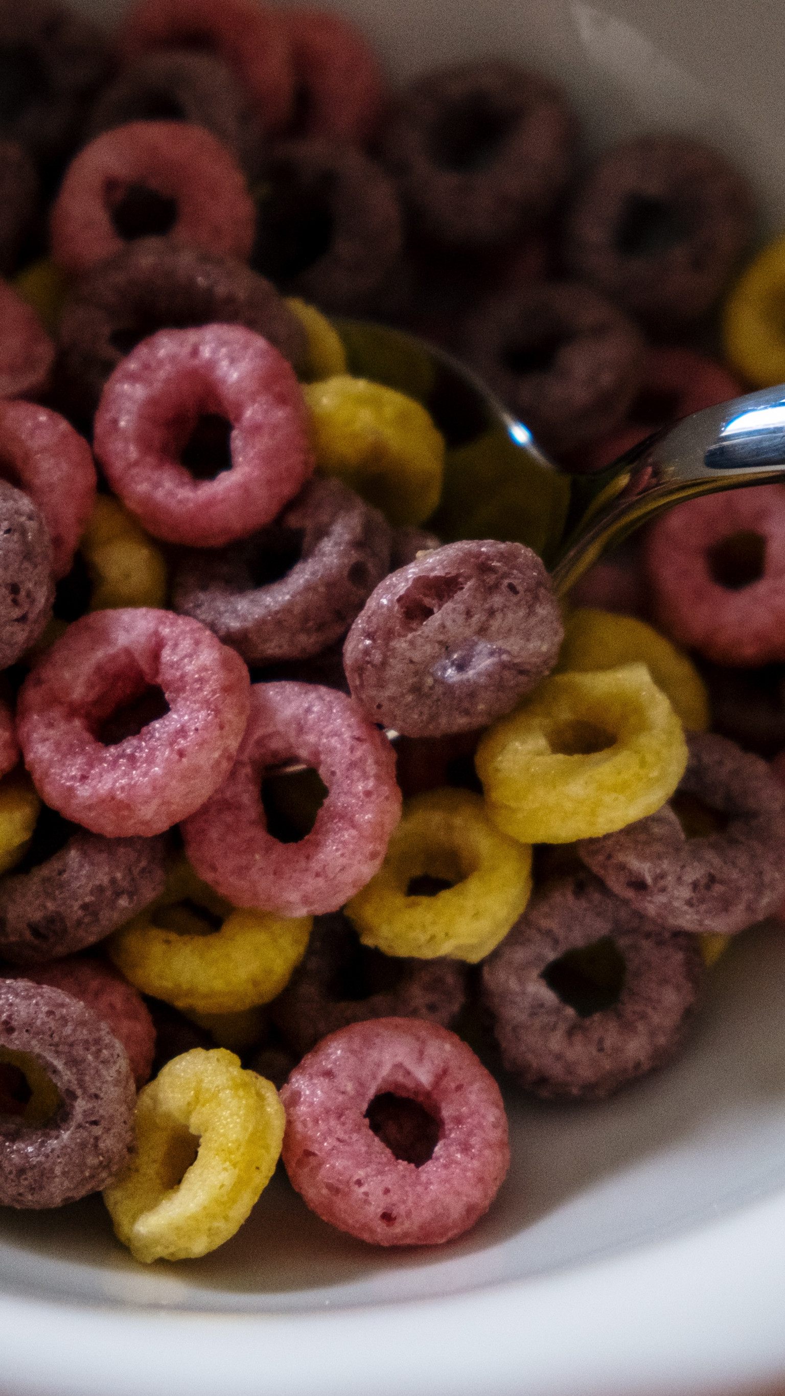 Bunte Farben, aber viel Zucker: Frühstückscerealien für Kinder sind oft alles andere als gesund