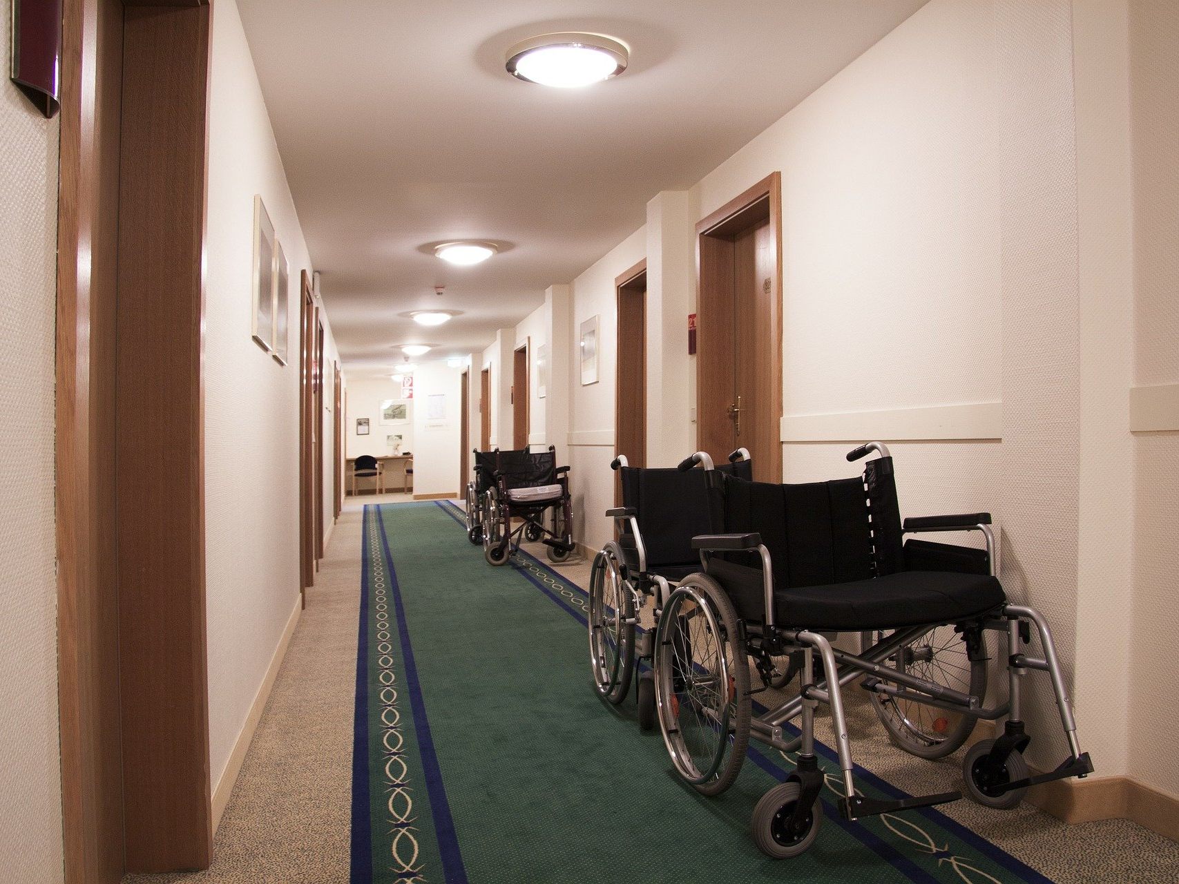 In Kürze sind mehr Besuche pro Woche in den heimischen Pflegeheimen erlaubt In Kürze sind mehr Besuche pro Woche in den heimischen Pflegeheimen erlaubt