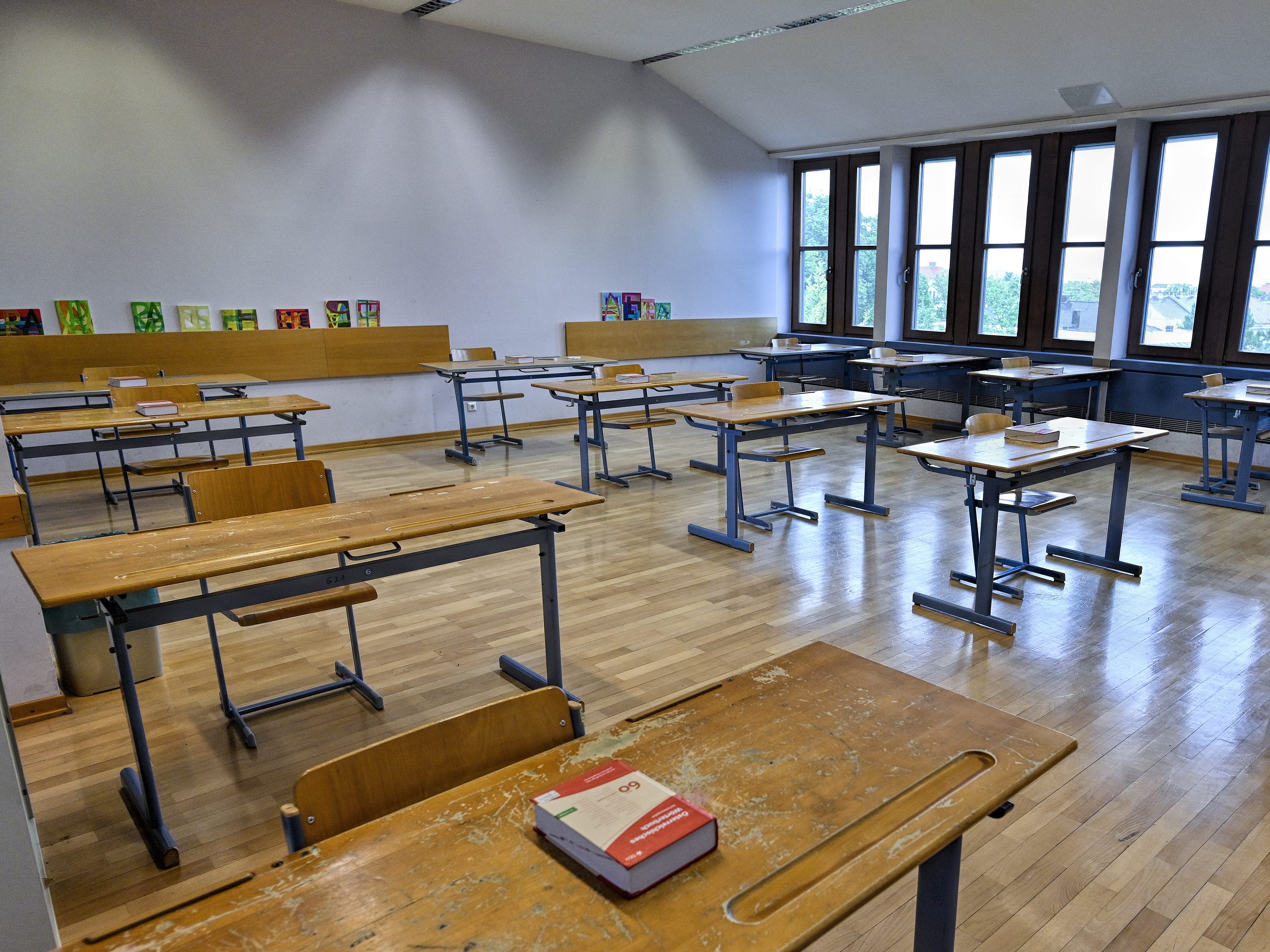 Die Schule in Wiener Neustadt wurde geschlossen. Die Schule in Wiener Neustadt wurde geschlossen.