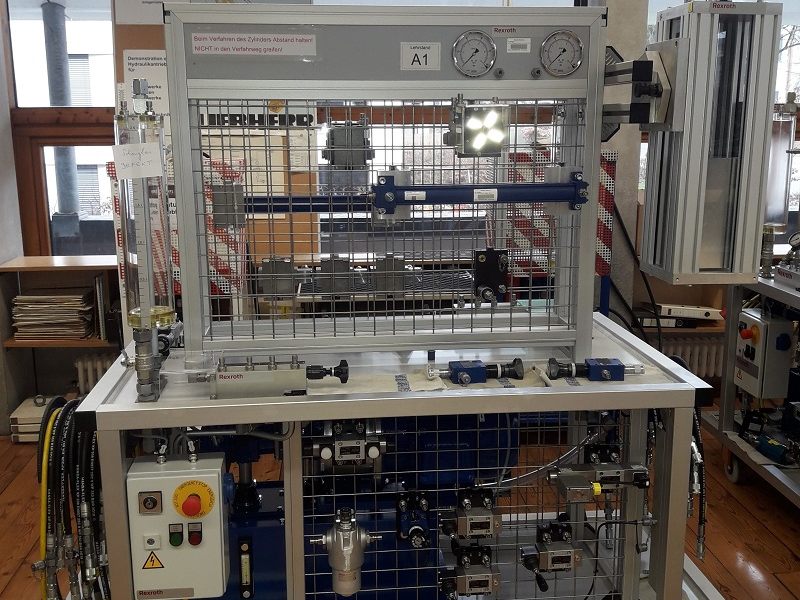 3. Hydrauliklehrstand an der HTL-Bregenz