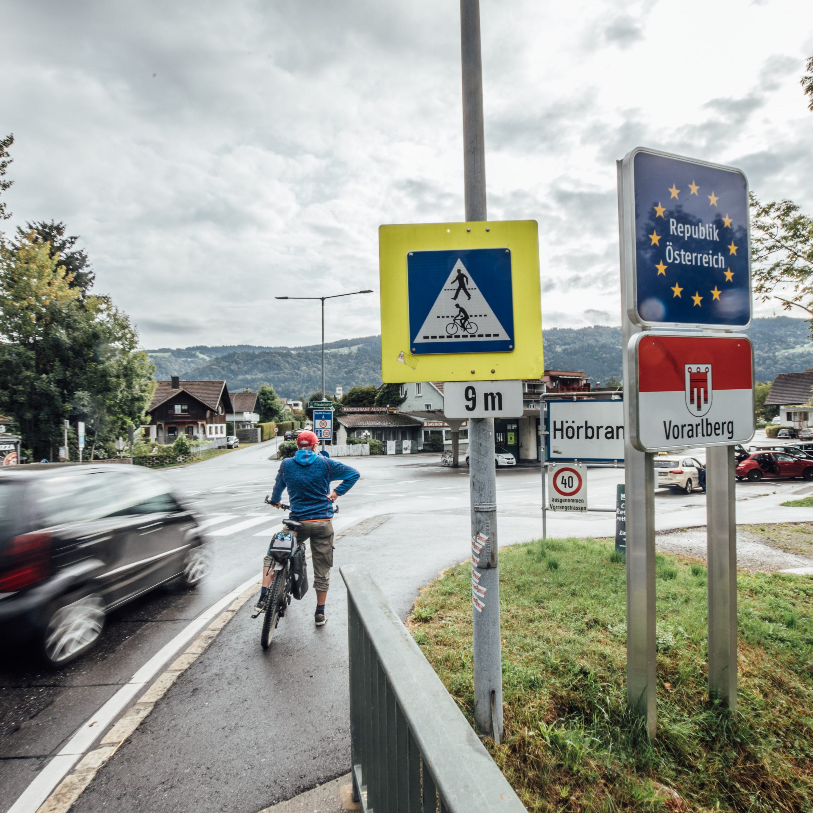 Der Lindauer Landrat fordert schärfere Kontrollen bei der Einreise nach Deutschland.