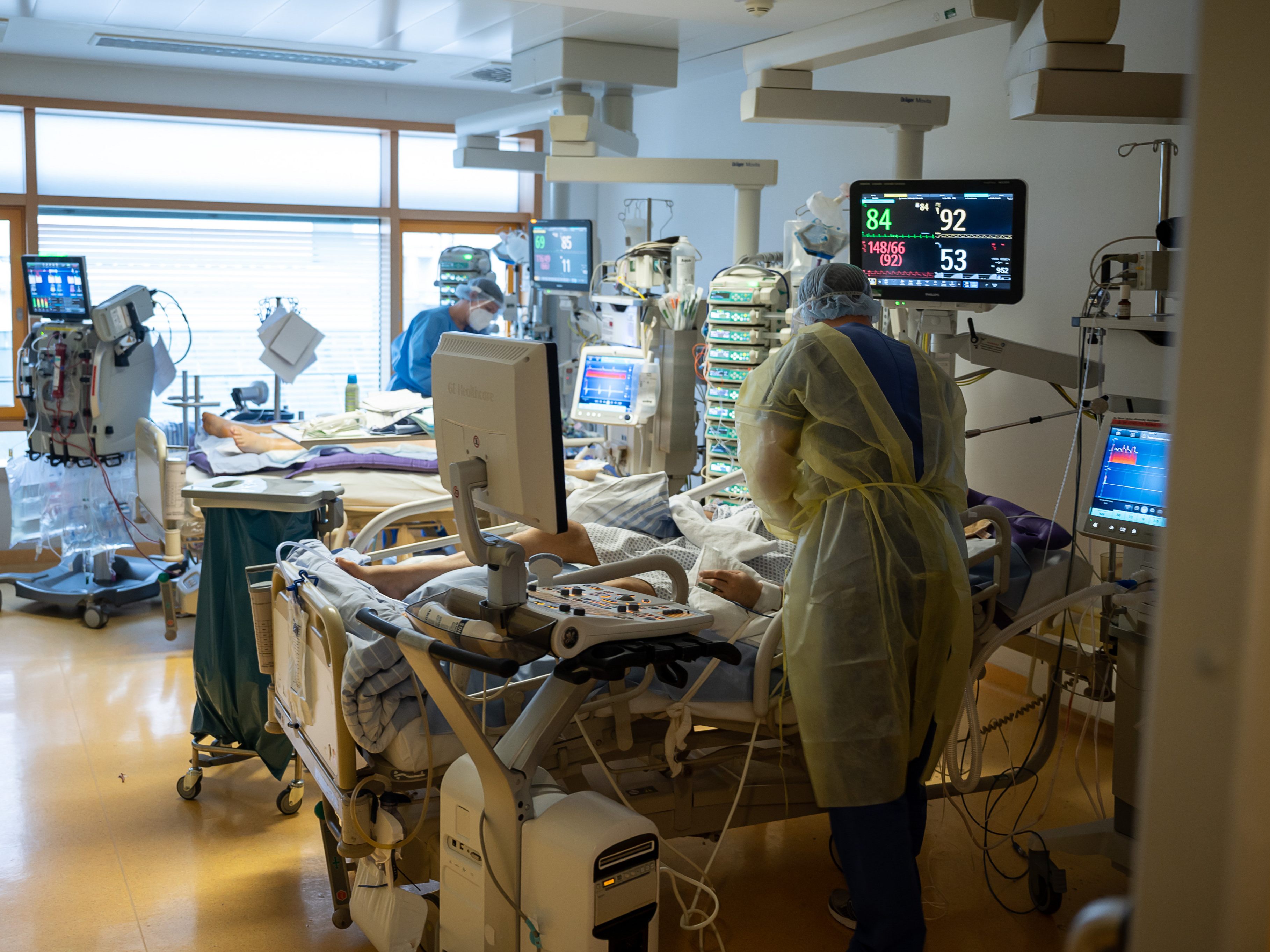 "Wenn wir mehr Betten brauchen, werden wir mehr Betten schaffen", heißt es von Seiten des Gesunheitsverbundes. "Wenn wir mehr Betten brauchen, werden wir mehr Betten schaffen", heißt es von Seiten des Gesunheitsverbundes.