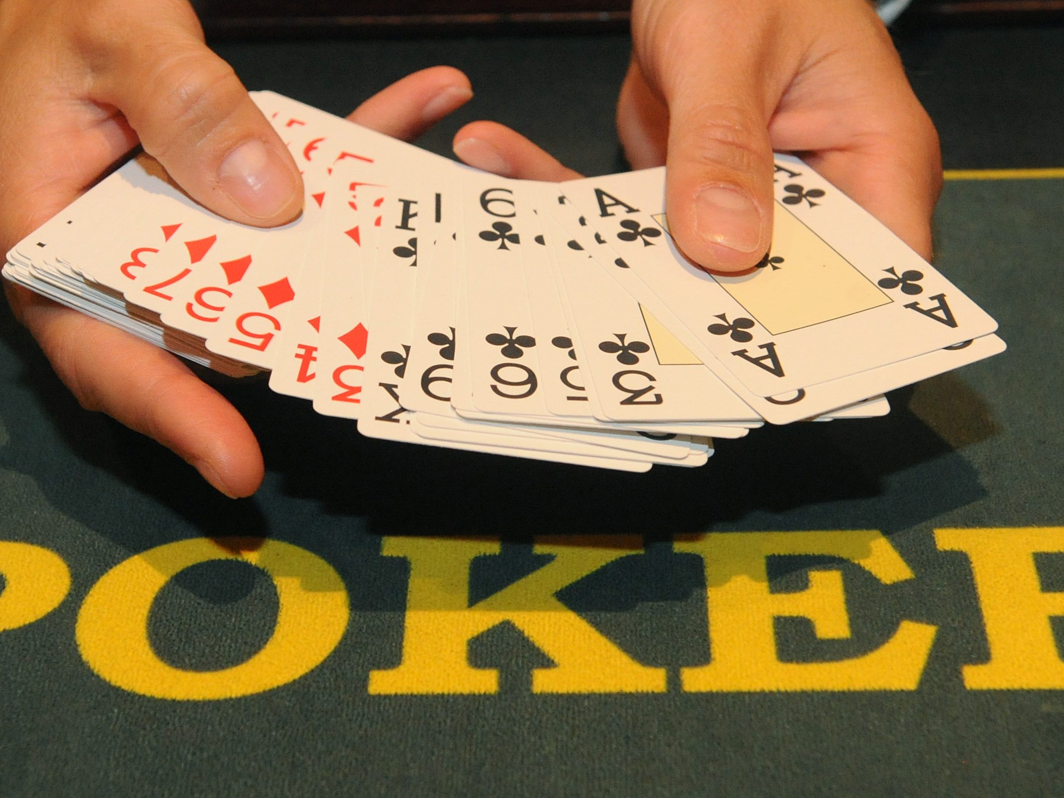Das illegale Pokerturnier wurde aufgelöst. Das illegale Pokerturnier wurde aufgelöst.