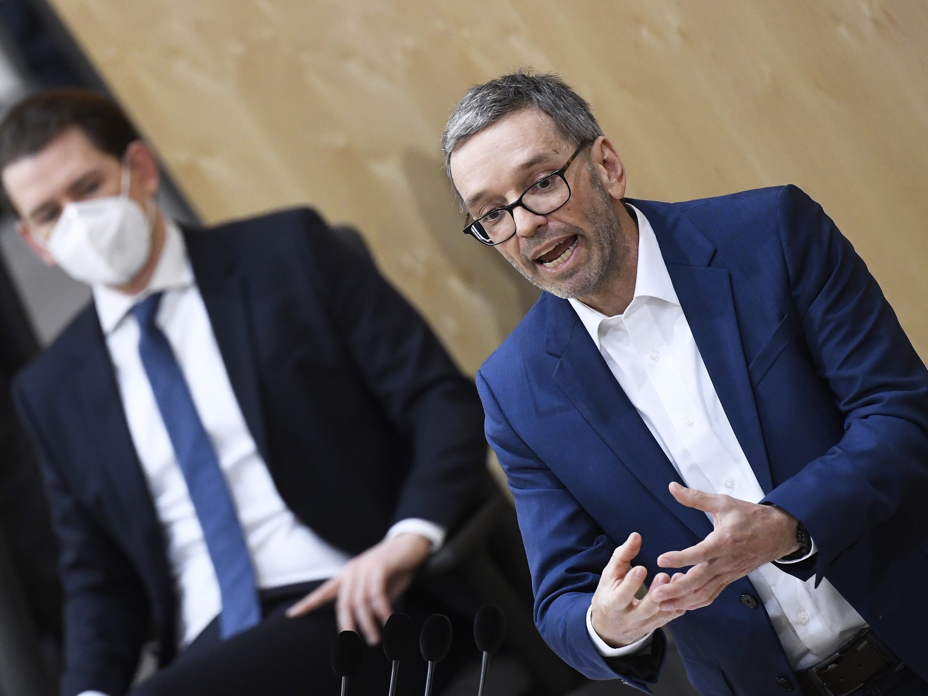 Bundeskanzler Sebastian Kurz und FPÖ-Klubobmann Herbert Kickl übten bei der Sitzung am Mittwoch wechselseitige Kritik Bundeskanzler Sebastian Kurz und FPÖ-Klubobmann Herbert Kickl übten bei der Sitzung am Mittwoch wechselseitige Kritik