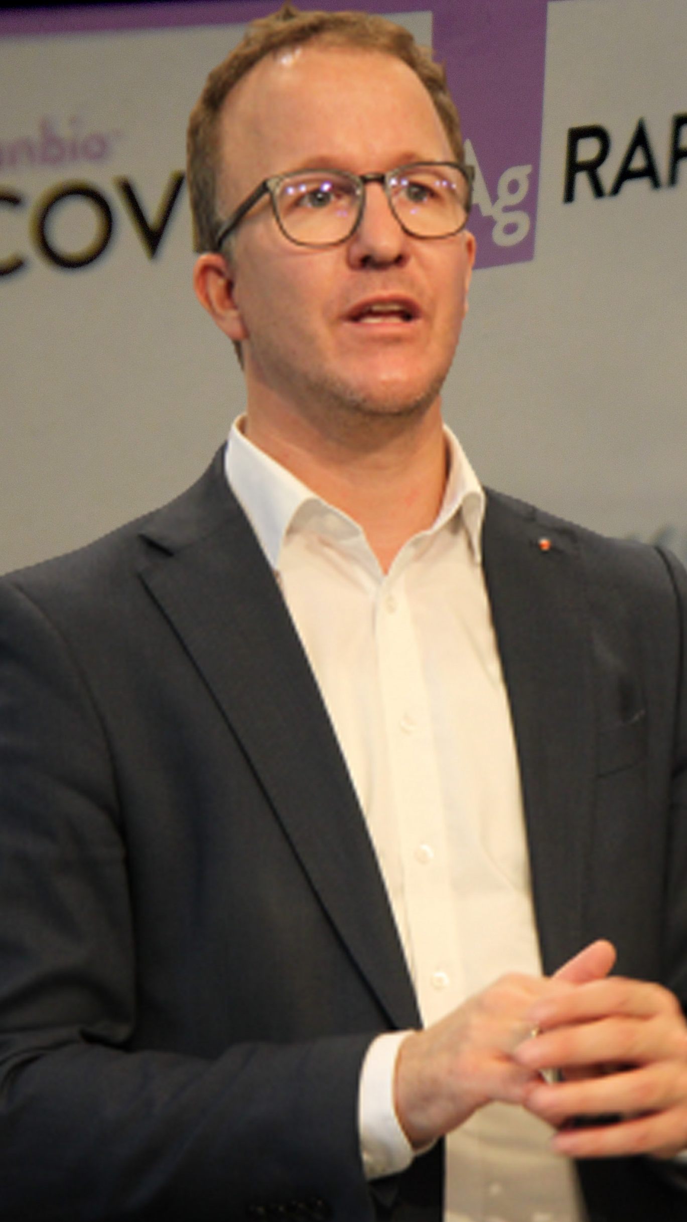 Live ab 15 Uhr: Pressekonferenz mit Landesrat Gantner.