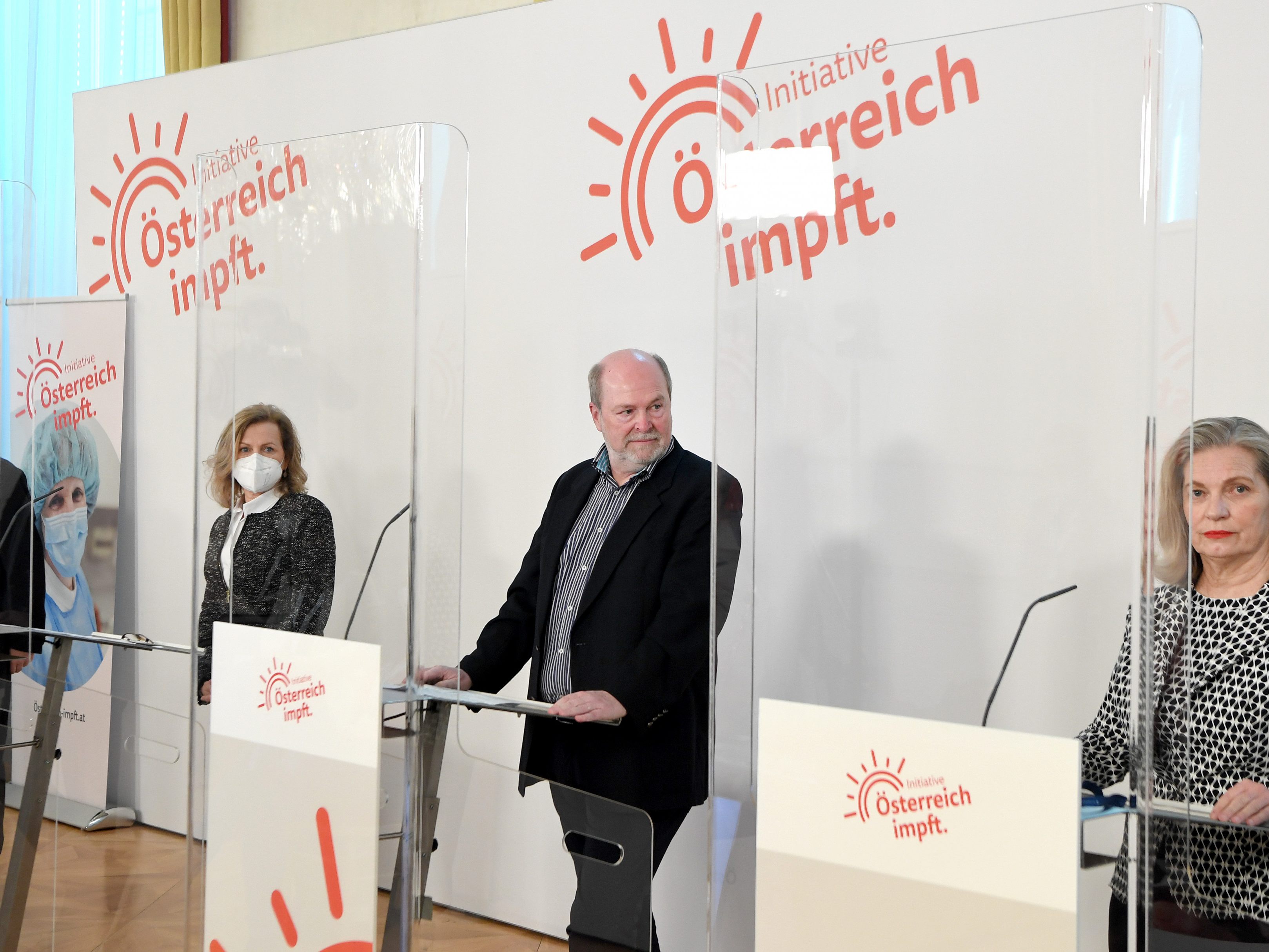 Experte: Kein Zusammenhang zwischen AZ und Thrombosen. Experte: Kein Zusammenhang zwischen AZ und Thrombosen.