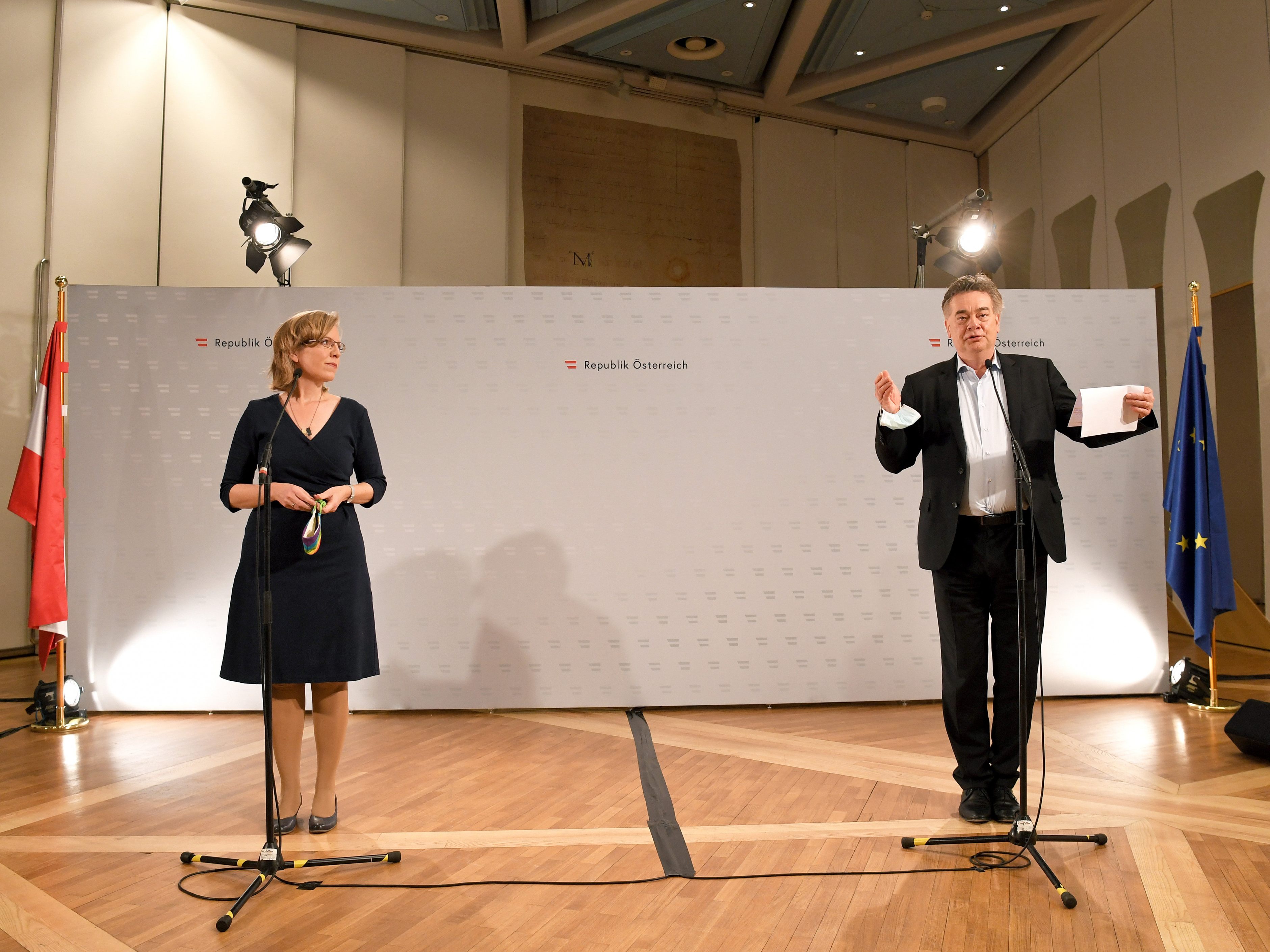 "Energiewende in Österreich": Klimaschutzministerin Leonore Gewessler und Vizekanzler Werner Kogler laden zur Pressekonferenz "Energiewende in Österreich": Klimaschutzministerin Leonore Gewessler und Vizekanzler Werner Kogler laden zur Pressekonferenz