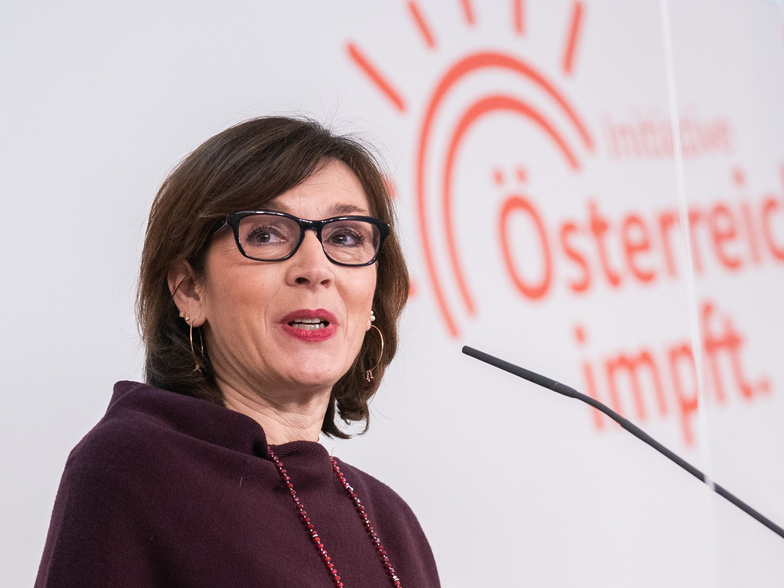 Wiedermann-Schmidt empfiehlt, beim Impfen "anzugasen". Wiedermann-Schmidt empfiehlt, beim Impfen "anzugasen".