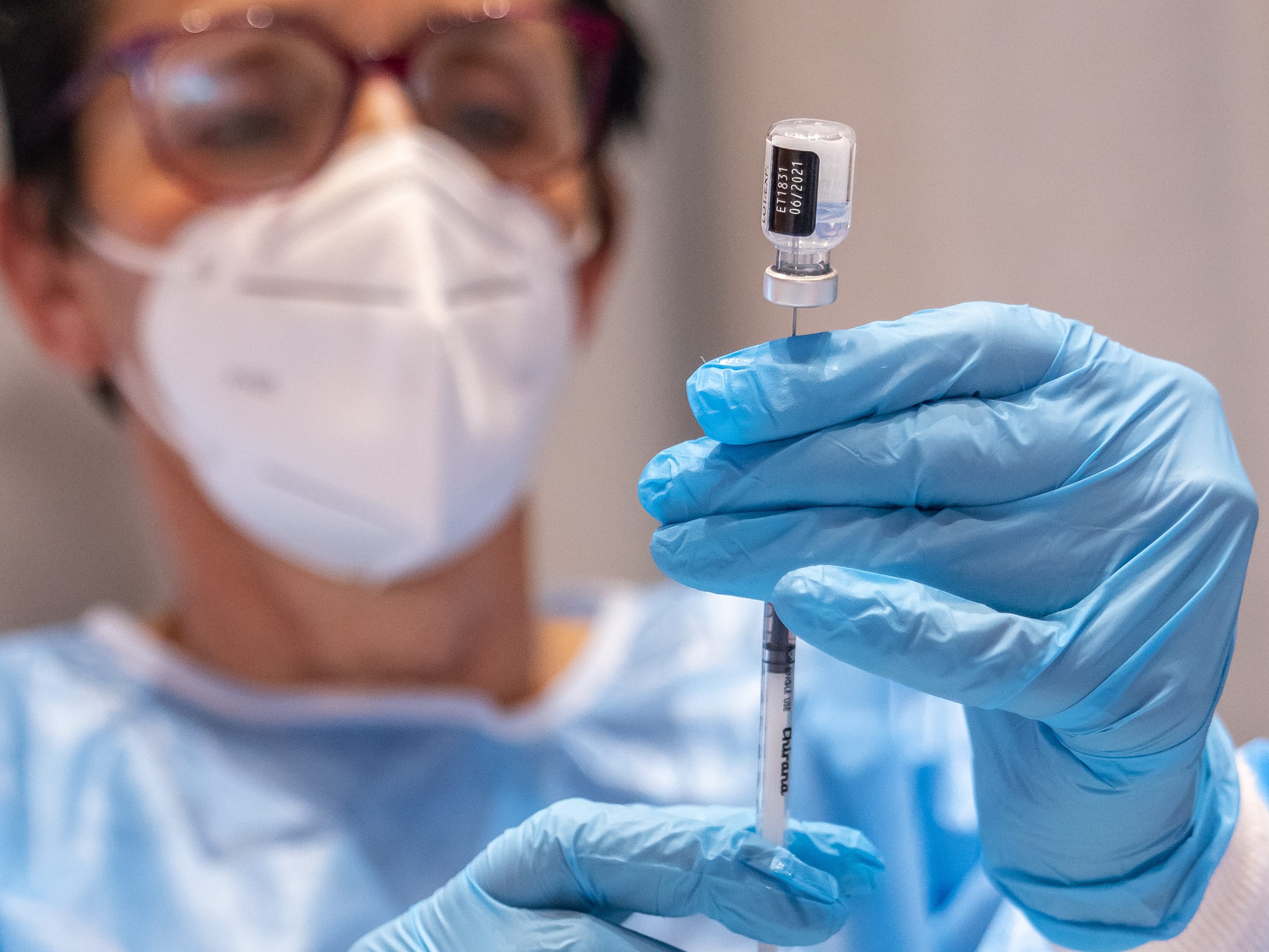 Dem Impfstoff von Biontech/Pfizer wird eine hohe Wirksamkeit bescheinigt. Dem Impfstoff von Biontech/Pfizer wird eine hohe Wirksamkeit bescheinigt.