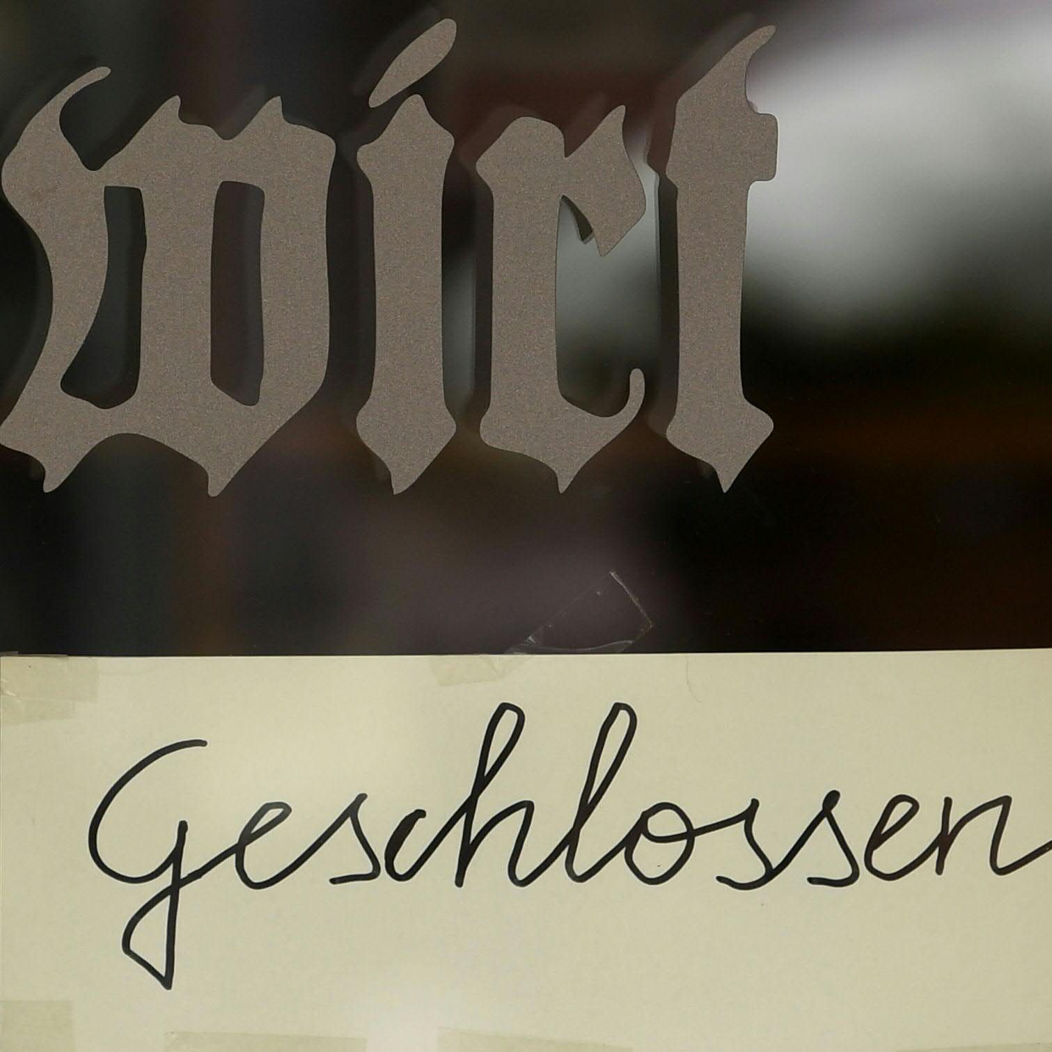 SPÖ und NEOS fordern Klarheit dazu, ob geschlossene Betriebe Mieten zahlen müssen.