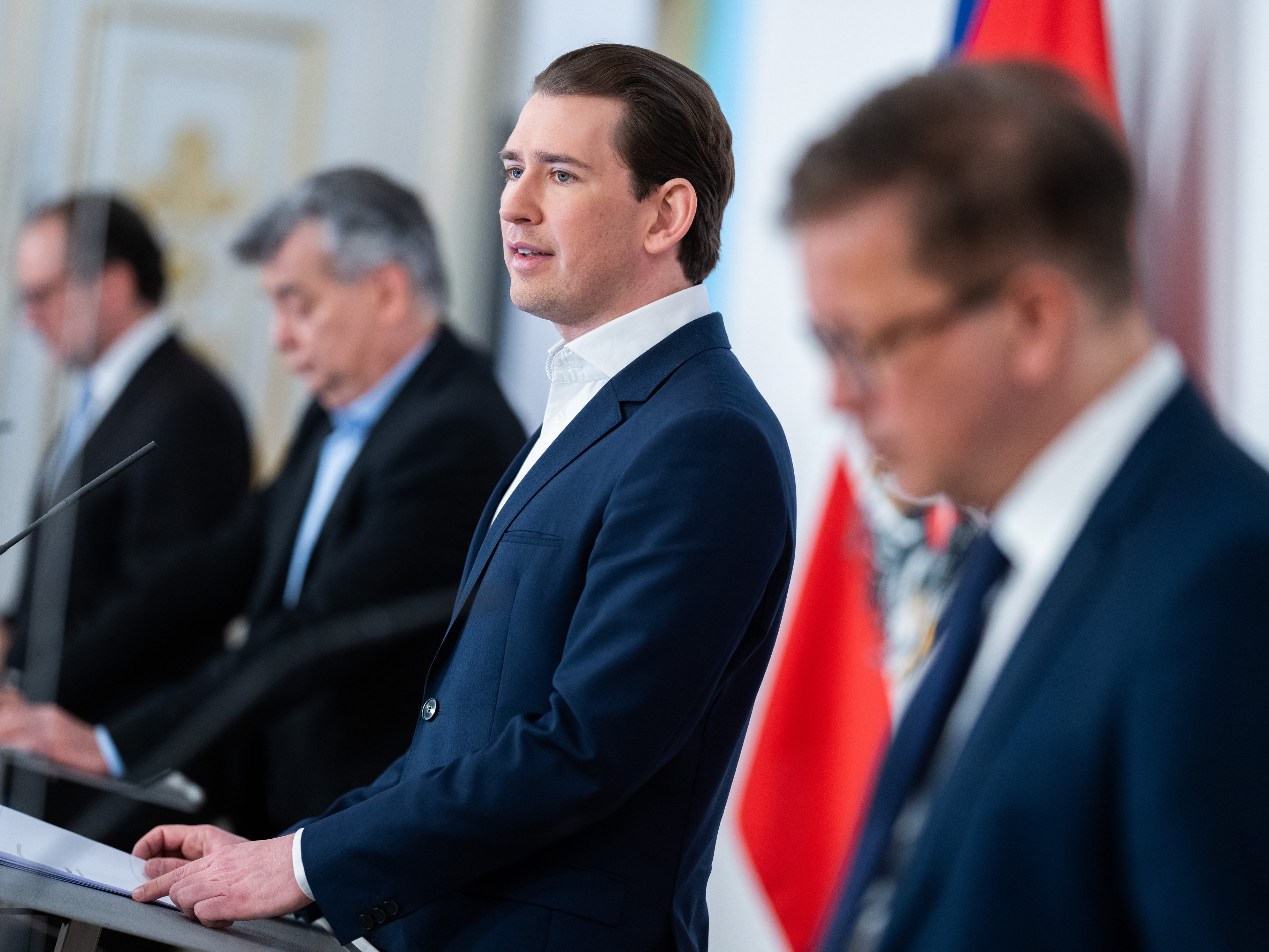 LIVE-Stream: Regierung zur aktuellen Coronavirus-Situation. LIVE-Stream: Regierung zur aktuellen Coronavirus-Situation.