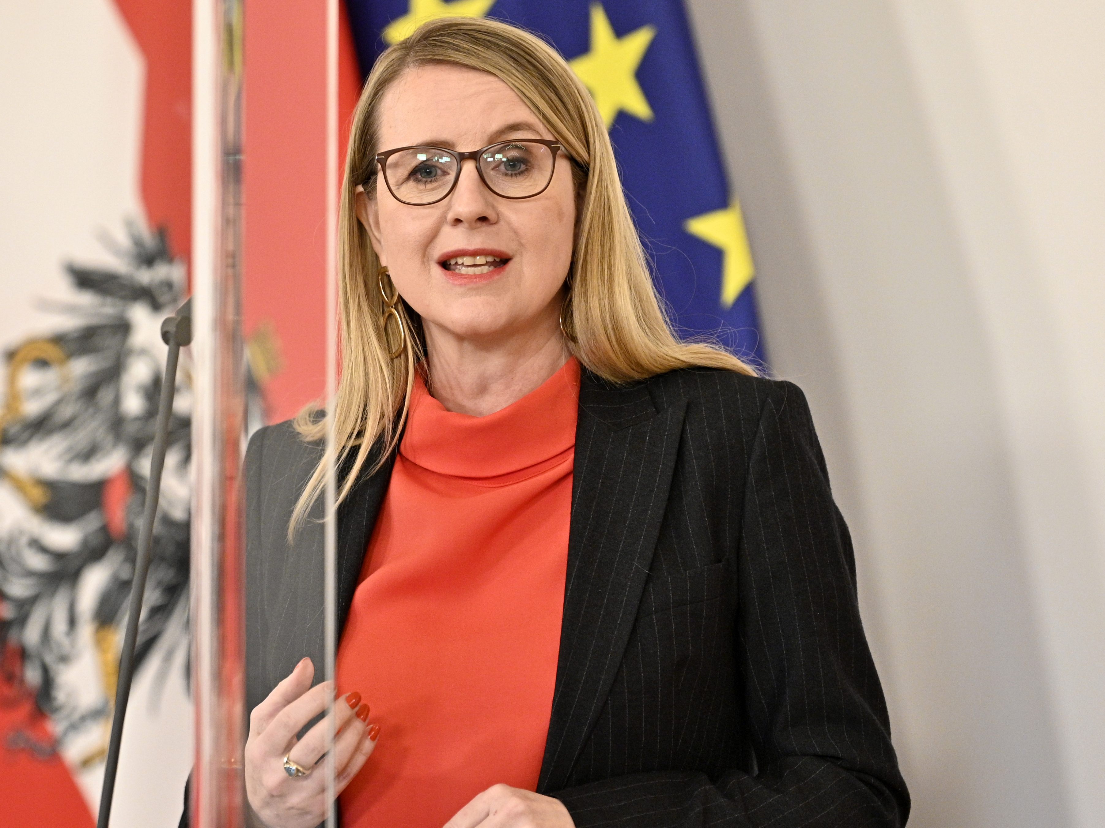 Am Mittwoch wurde die Taskforce angekündigt. Am Mittwoch wurde die Taskforce angekündigt.