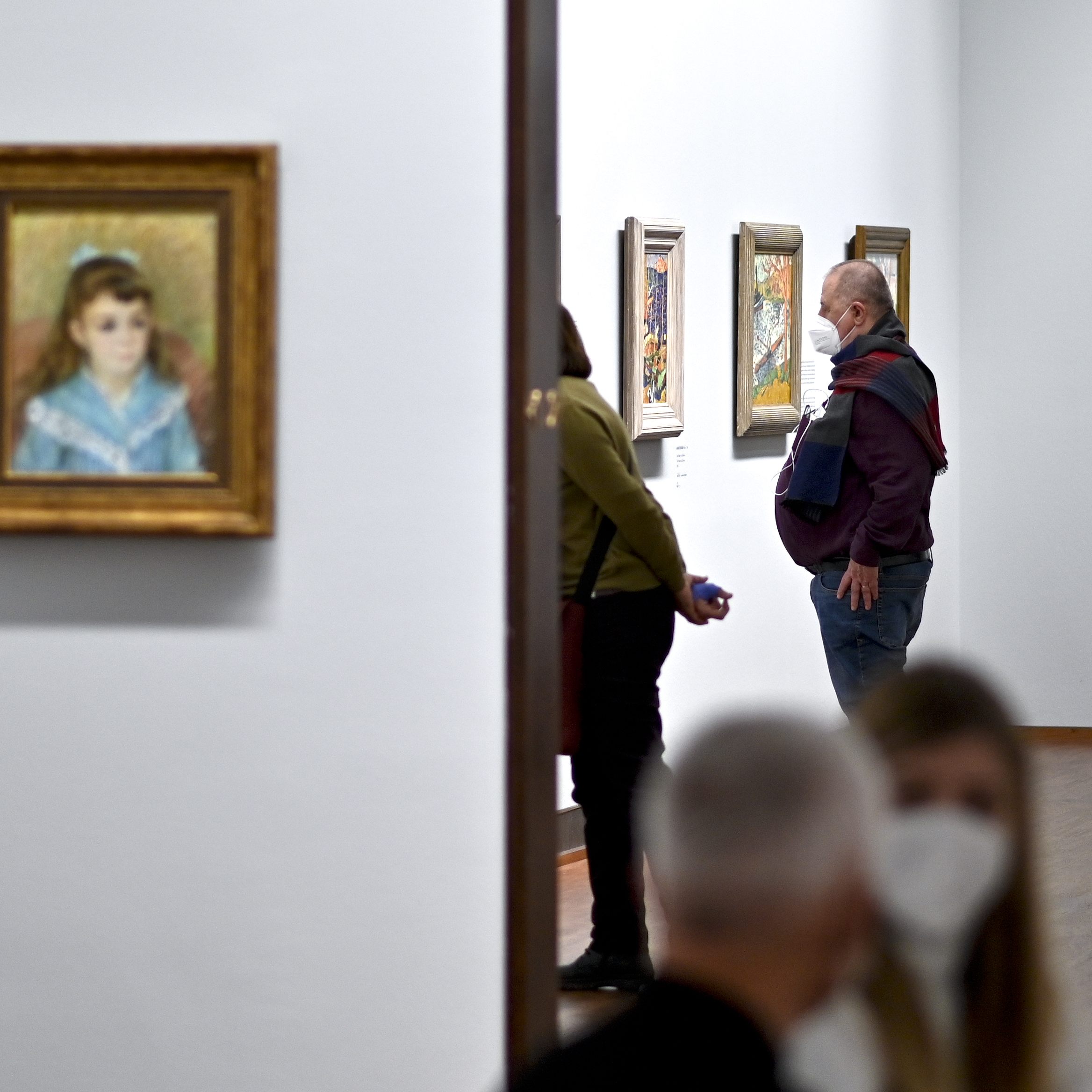 Besucher in der Wiener Albertina zu Zeiten von Corona.