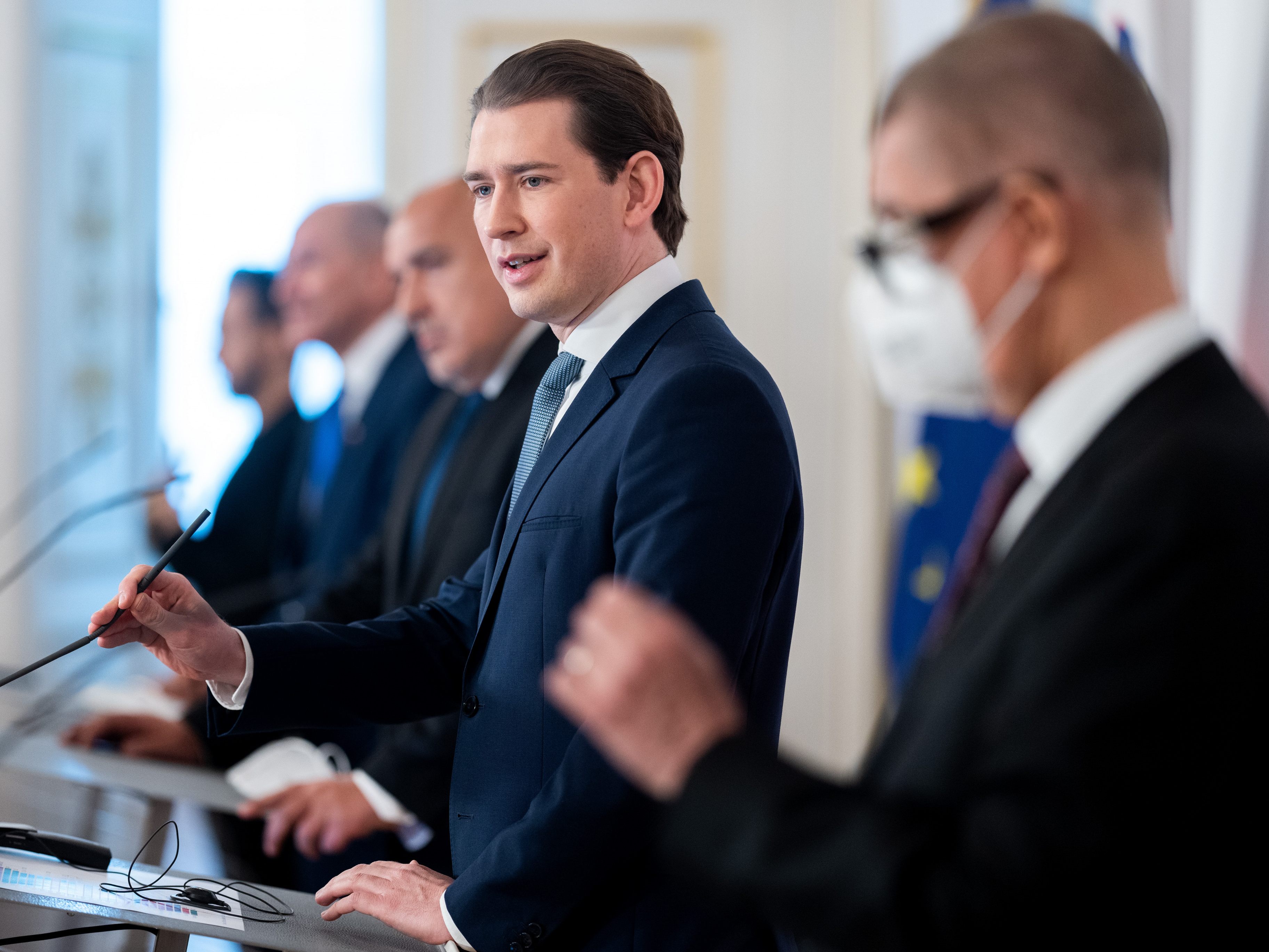 Kanzler Kurz nach Treffen mit drei Amtskollegen: "So wie es ist, so soll es nicht bleiben" Kanzler Kurz nach Treffen mit drei Amtskollegen: "So wie es ist, so soll es nicht bleiben"
