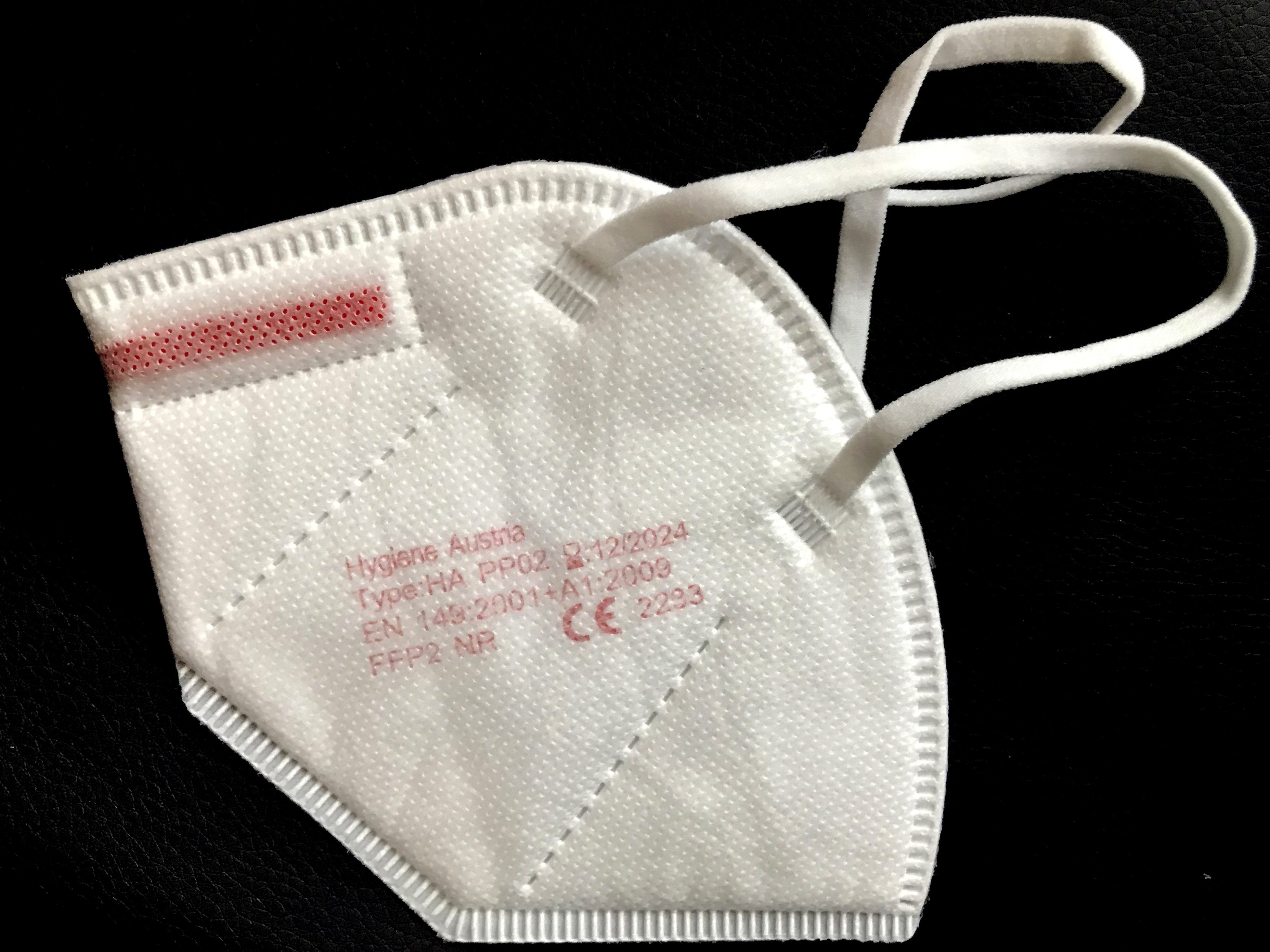 Der Skandal um Schutzmasken-Hersteller Hygiene Austria hat auch mit systematischer Unterbezahlung der Arbeitnehmer zu tun