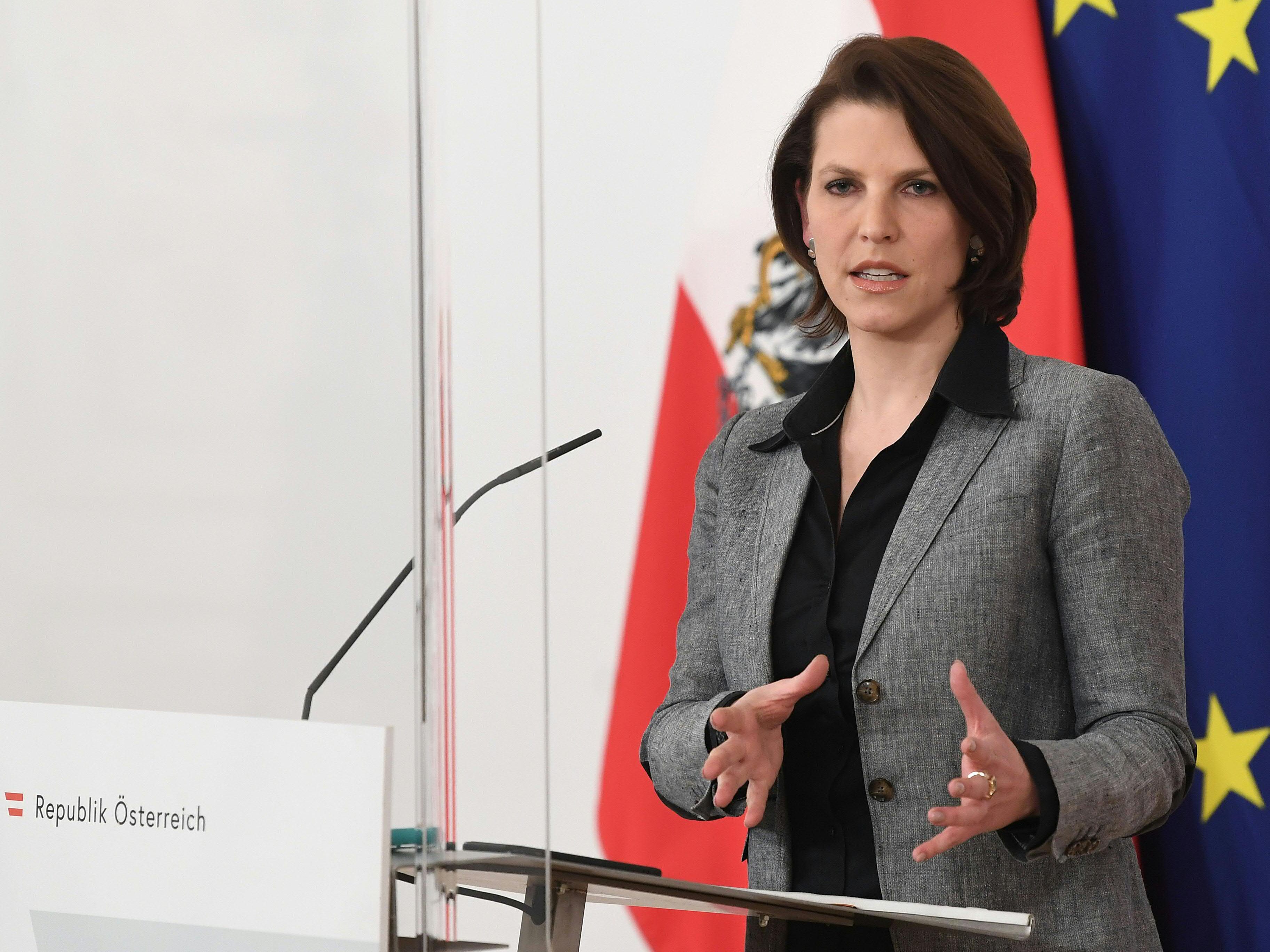 Edtstadler pocht auf "Fairness und Solidarität". Edtstadler pocht auf "Fairness und Solidarität".