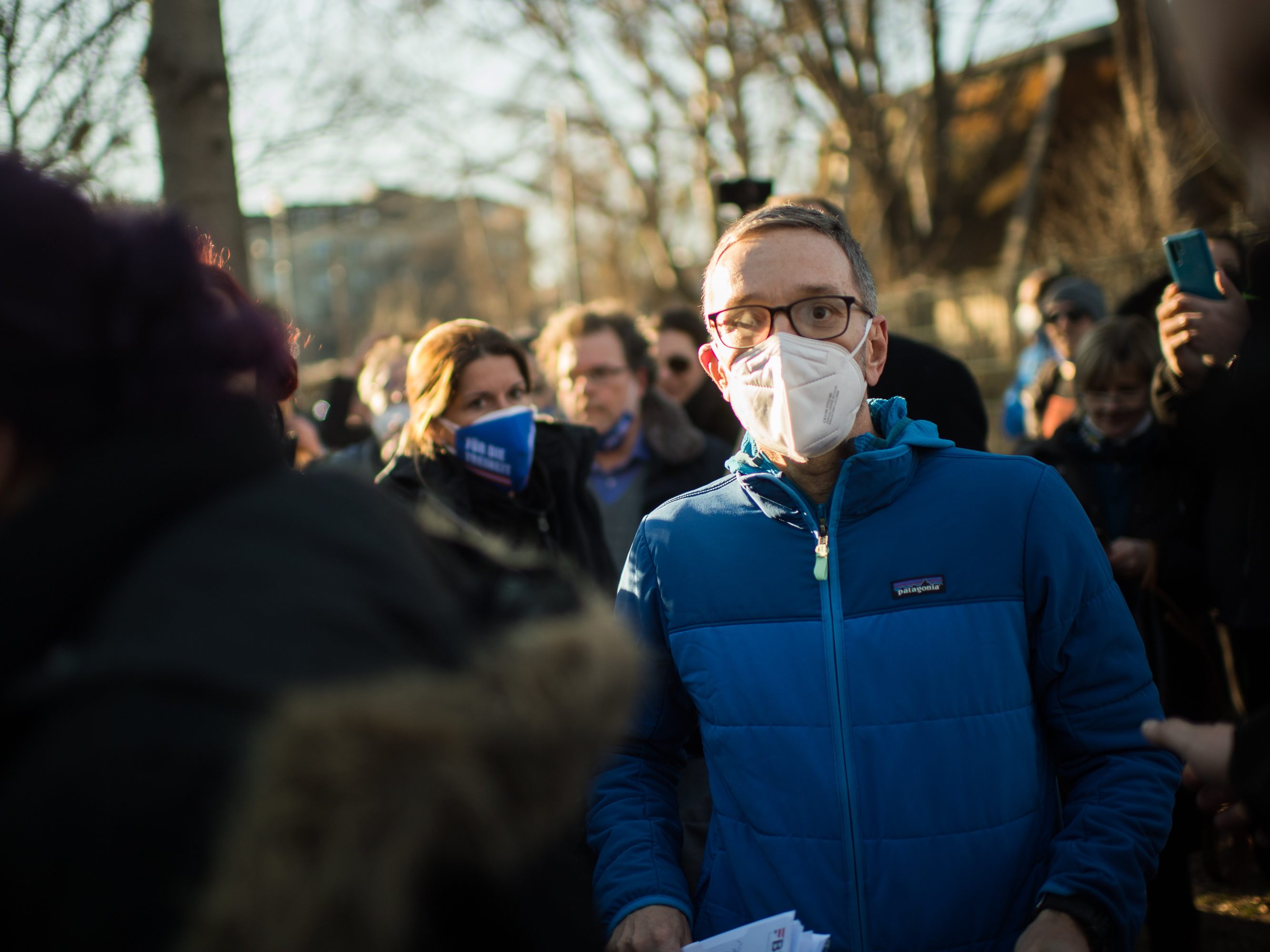 FPÖ-Klubobmann Herbert Kickl am Samstag bei der Demo der Corona-Leugner - später eskalierte das Geschehen FPÖ-Klubobmann Herbert Kickl am Samstag bei der Demo der Corona-Leugner - später eskalierte das Geschehen