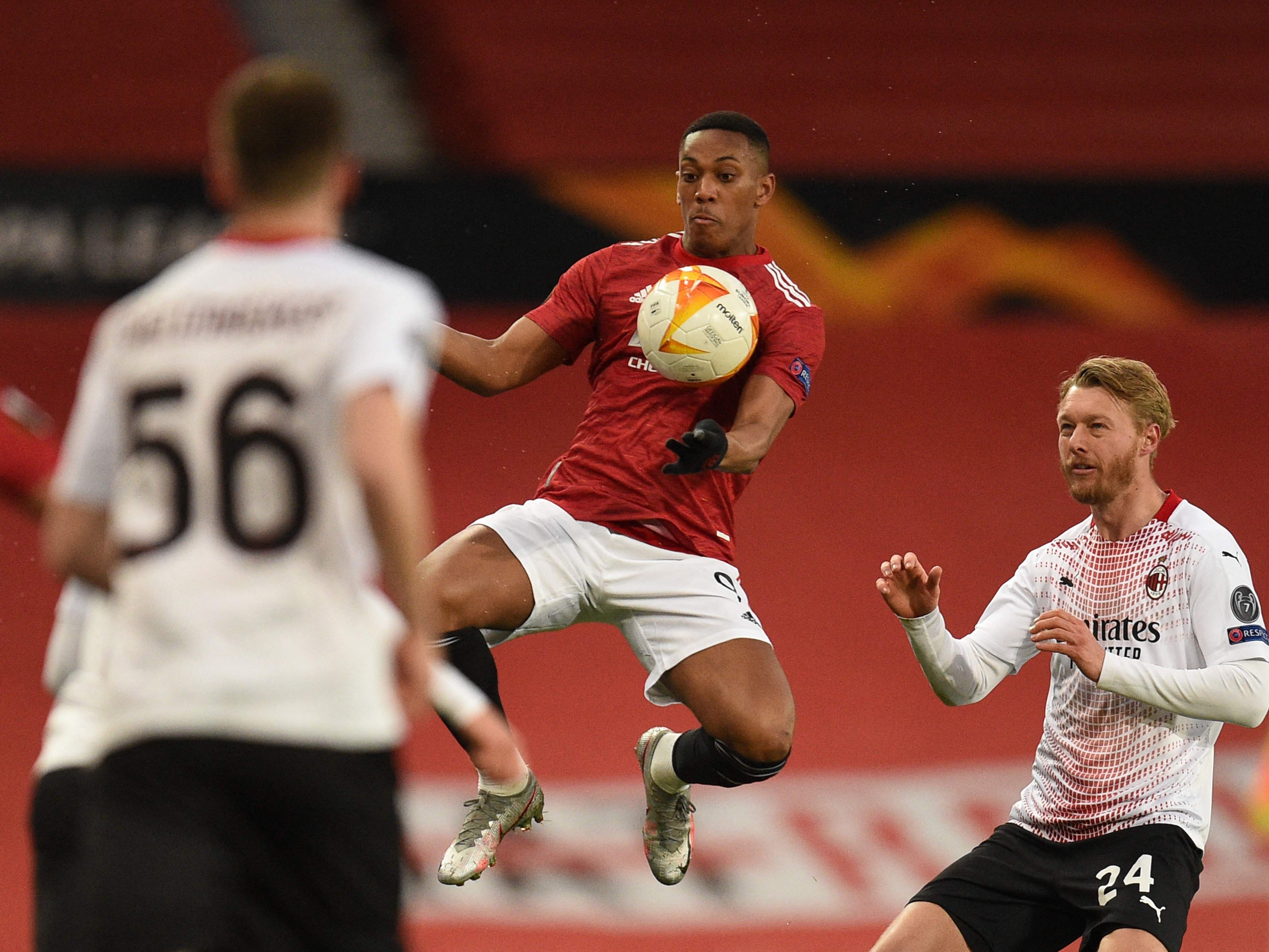 Milan und ManUnited trennten sich mit einem 1:1-Remis. Milan und ManUnited trennten sich mit einem 1:1-Remis.