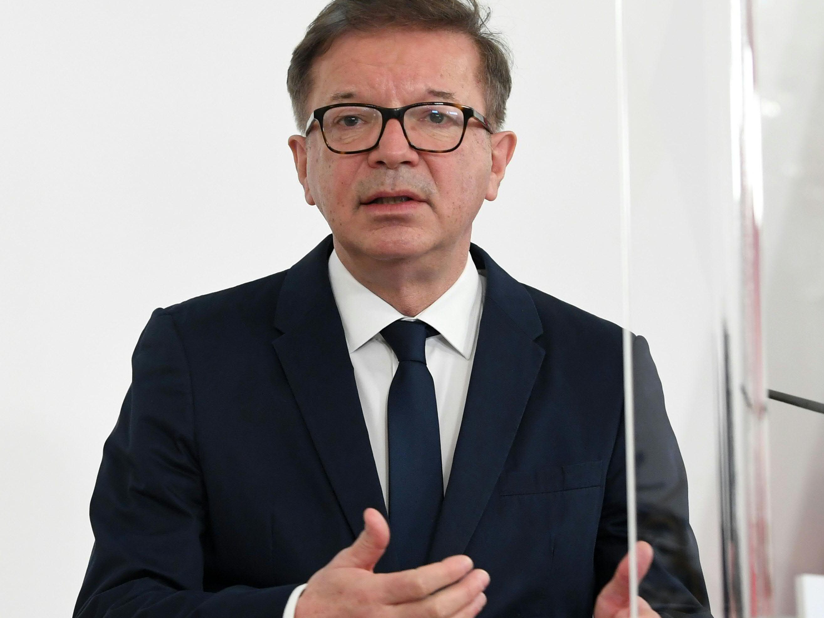 Ist zur Zeit krank