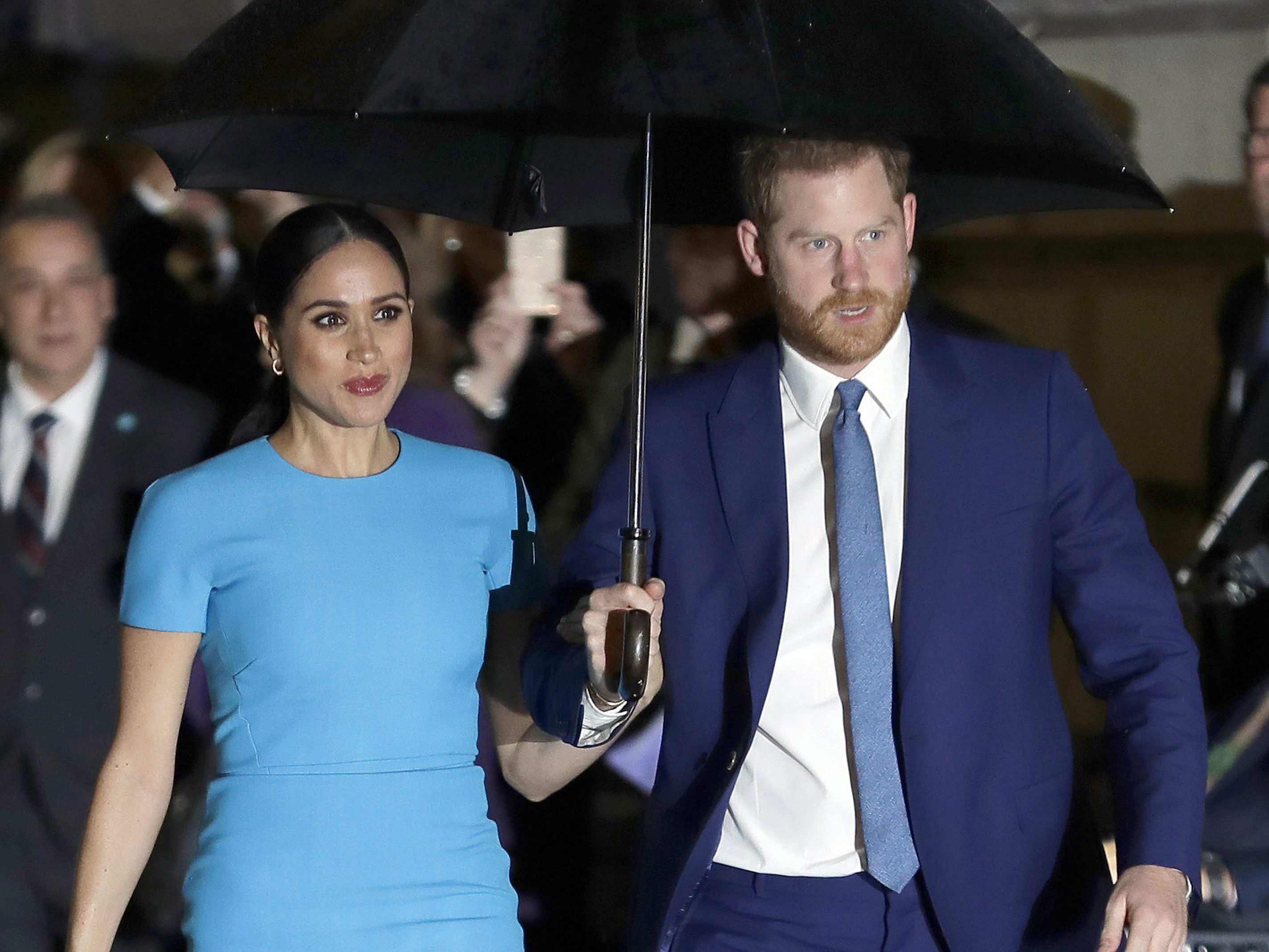 Thomas Markle droht mit neuen Enthüllungen über seine Tochter Meghan und Prinz Harry, sollte er bis in 30 Tagen nichts von dem Paar hören.