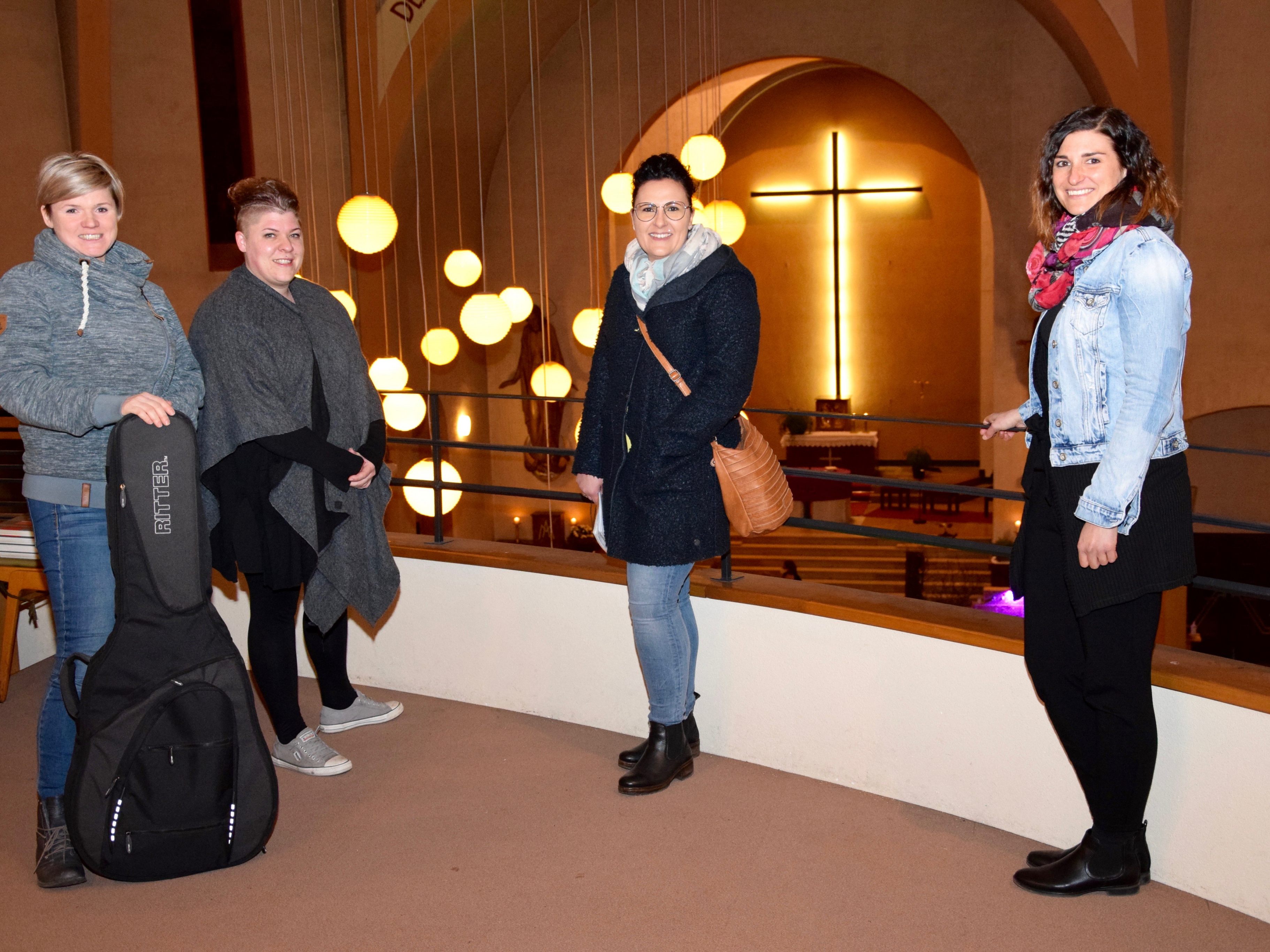 Cindy Frohner, Felicitas Franz, Nicole Egger und Manuela Vonbank, Abordnung der Musikgruppe Cindy Frohner, Felicitas Franz, Nicole Egger und Manuela Vonbank, Abordnung der Musikgruppe