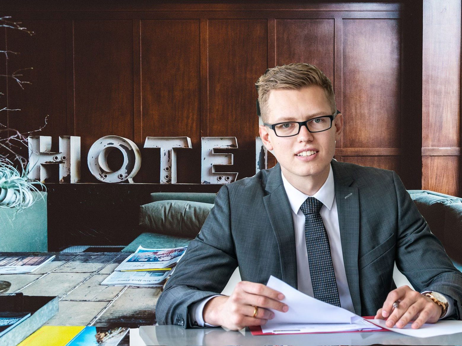 Vertreten wird der Hotelbetreiber von Anwalt Linus Mähr von der gleichnamigen Kanzlei aus Götzis Vertreten wird der Hotelbetreiber von Anwalt Linus Mähr von der gleichnamigen Kanzlei aus Götzis