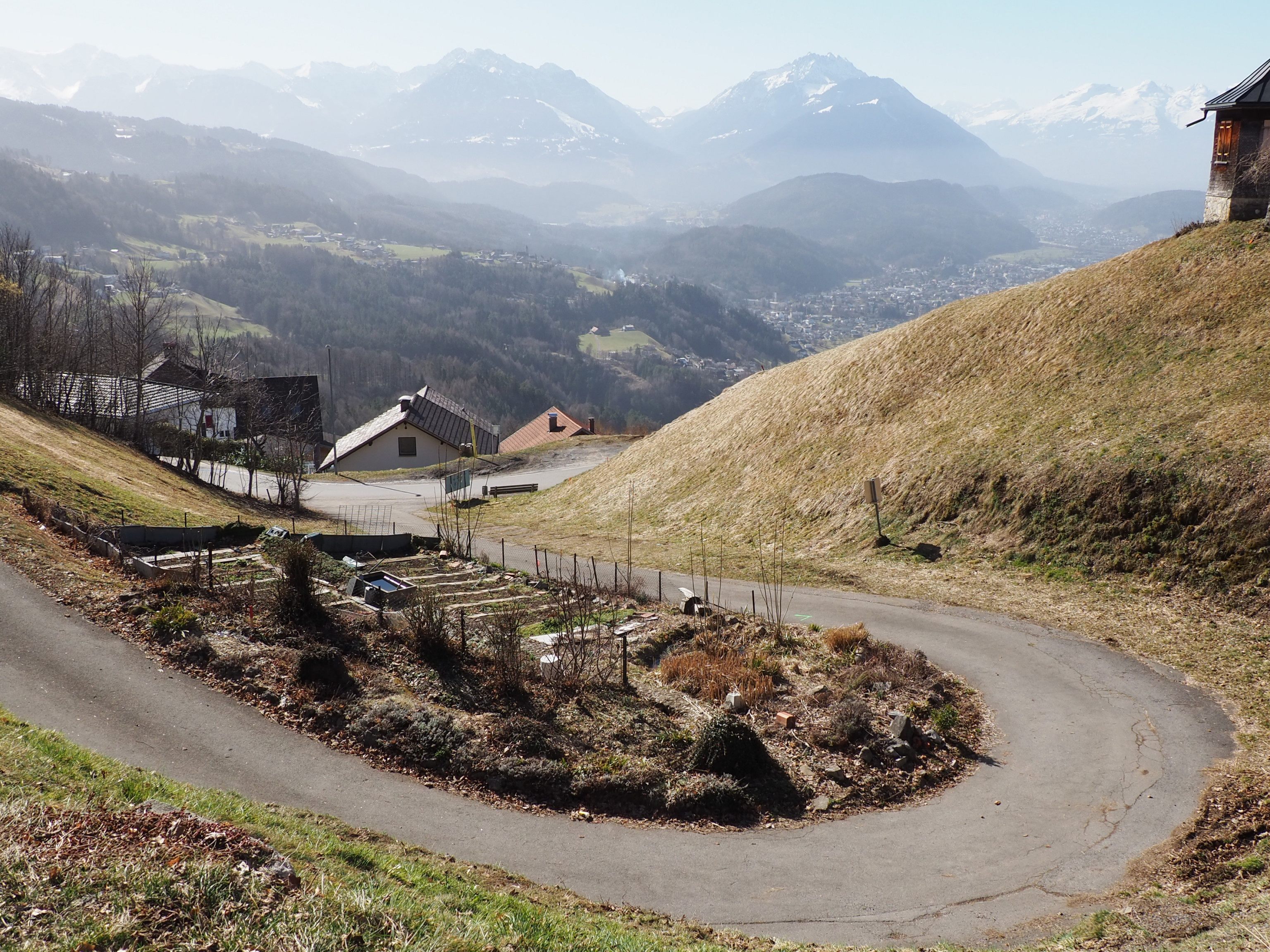 Das Grundstück für die Anlage unterhalb von Kloster, Hotel Viktor bzw. Gasthaus Schöne Aussicht